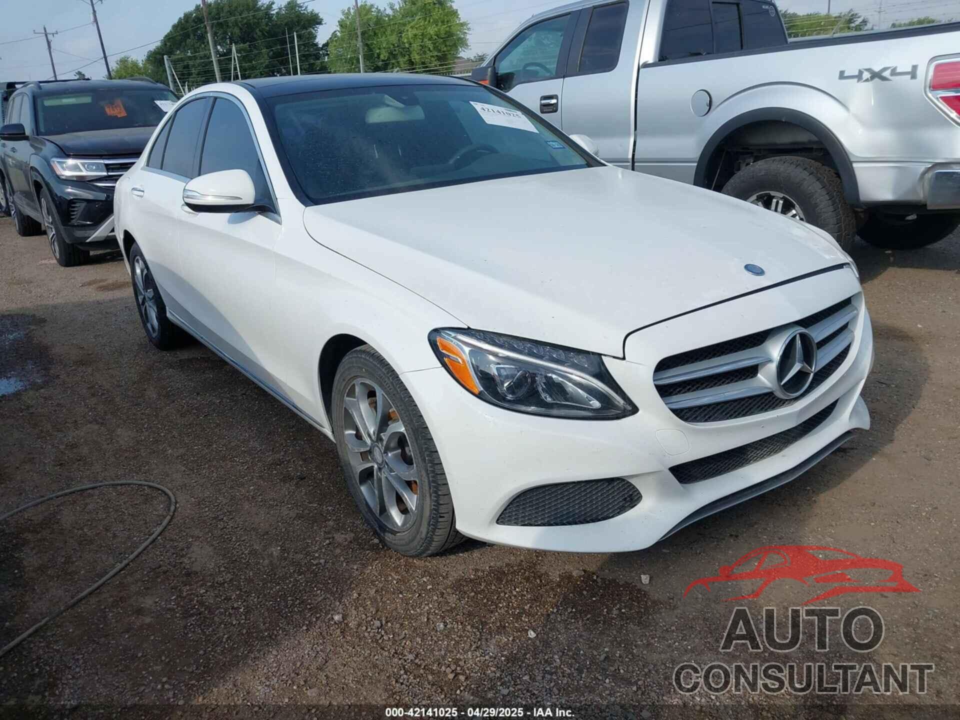 MERCEDES-BENZ C 300 2015 - 55SWF4JB3FU054398