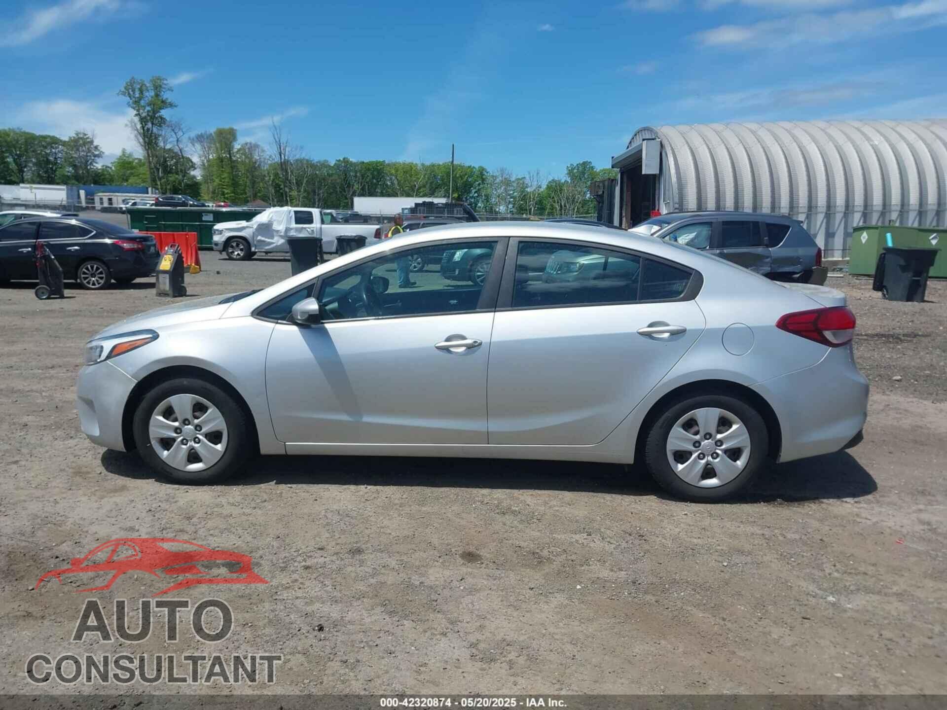 KIA FORTE 2017 - 3KPFK4A75HE016902