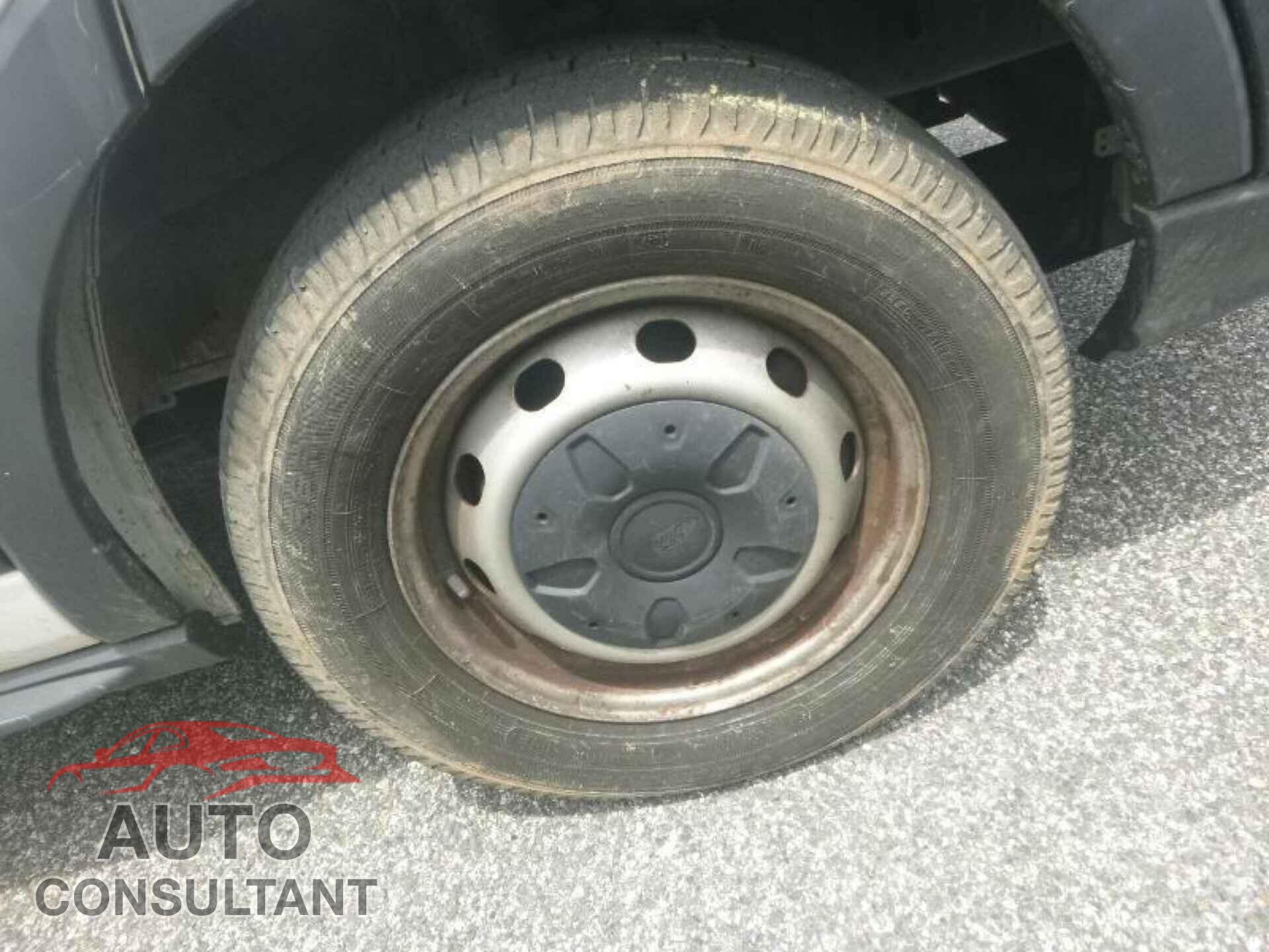 FORD TRANSIT 2017 - 1FTYR1CM8HKB08542