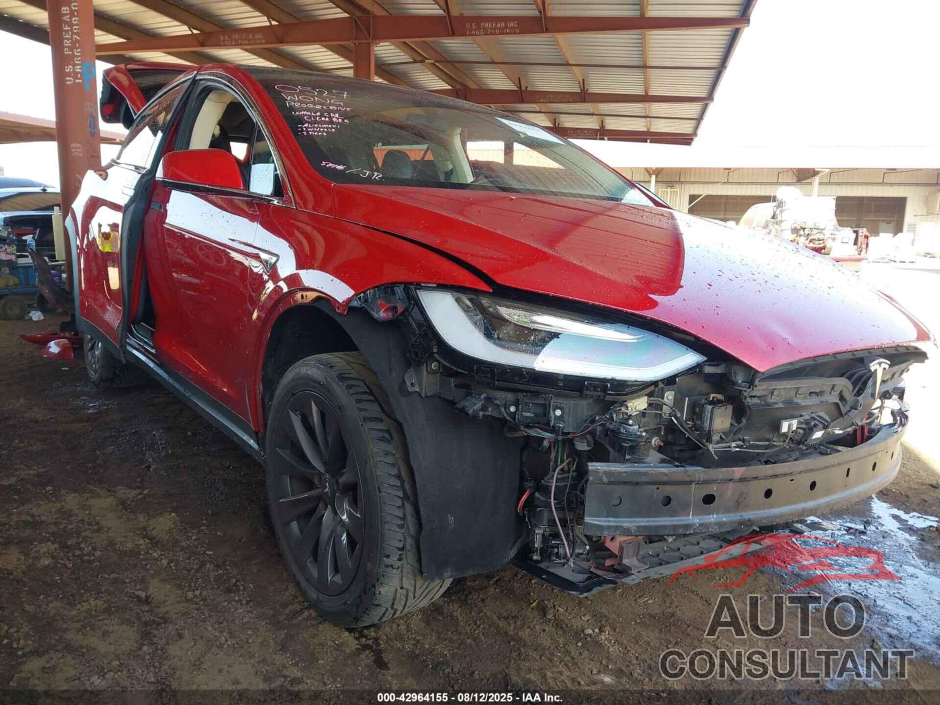 TESLA MODEL X 2016 - 5YJXCAE20GF004017