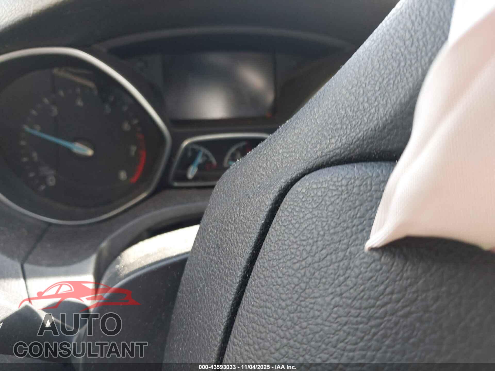 FORD FOCUS 2016 - 1FADP3E24GL211175