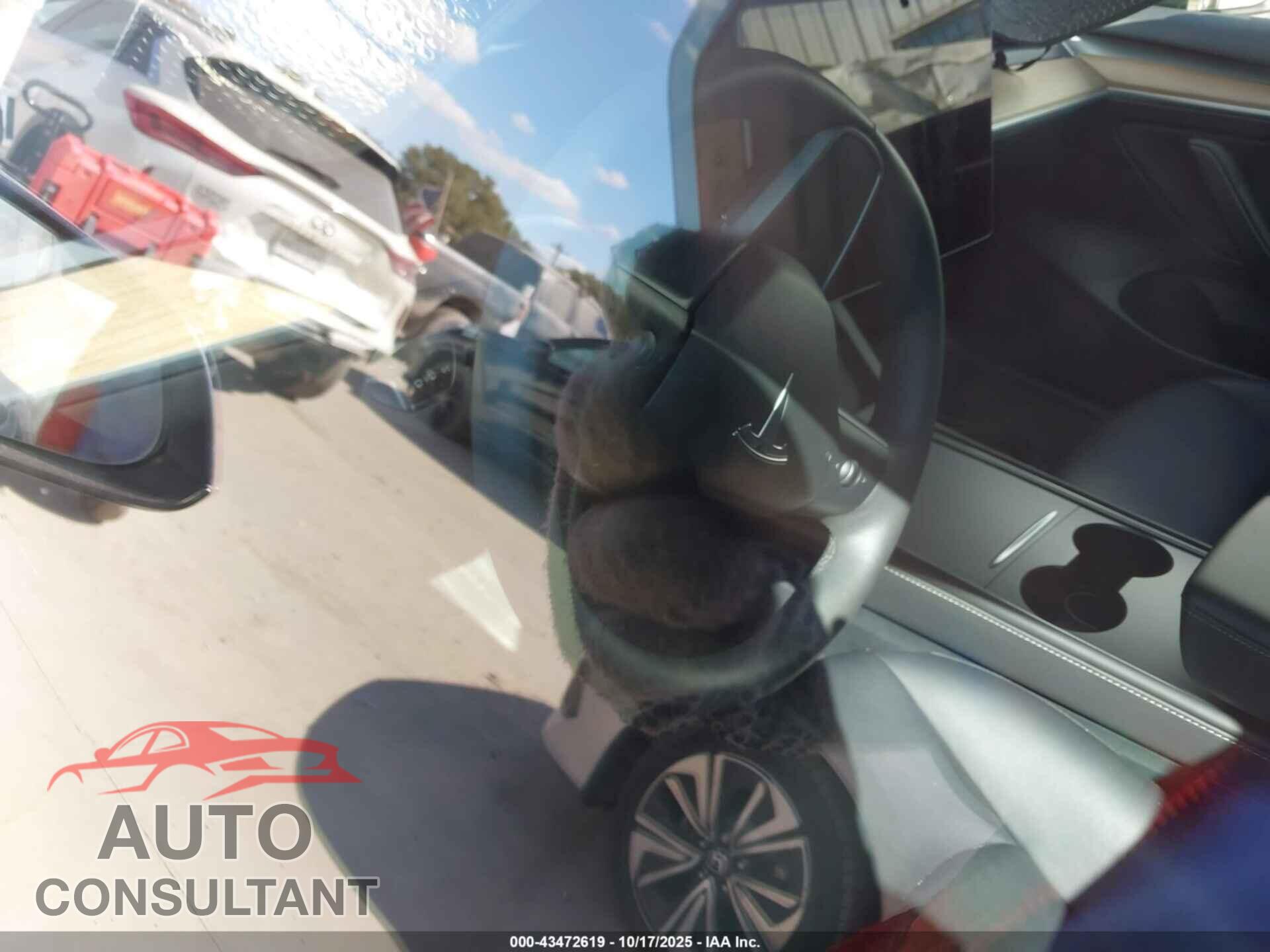 TESLA MODEL 3 2023 - 5YJ3E1EA4PF626250