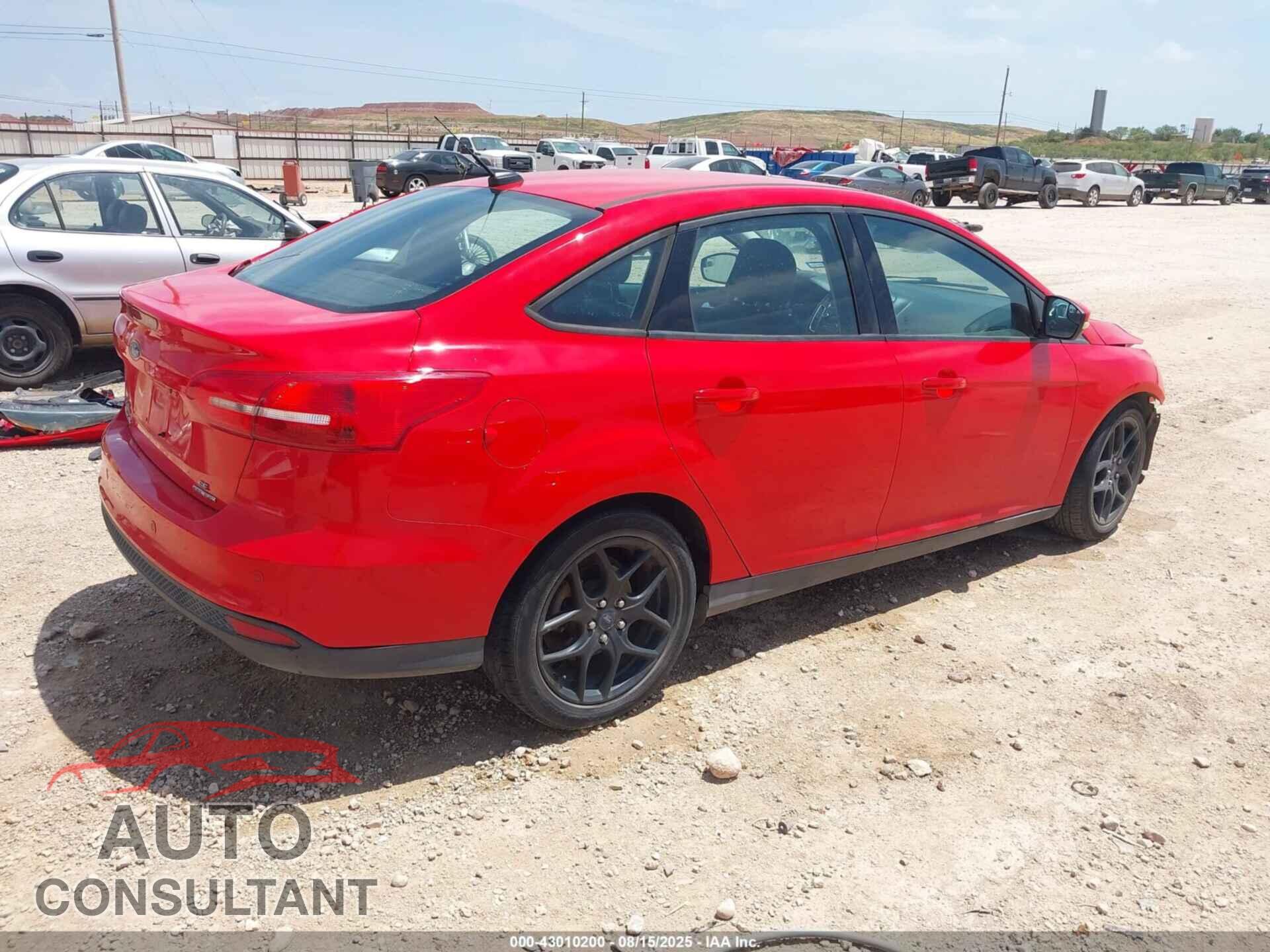 FORD FOCUS 2016 - 1FADP3F21GL267573
