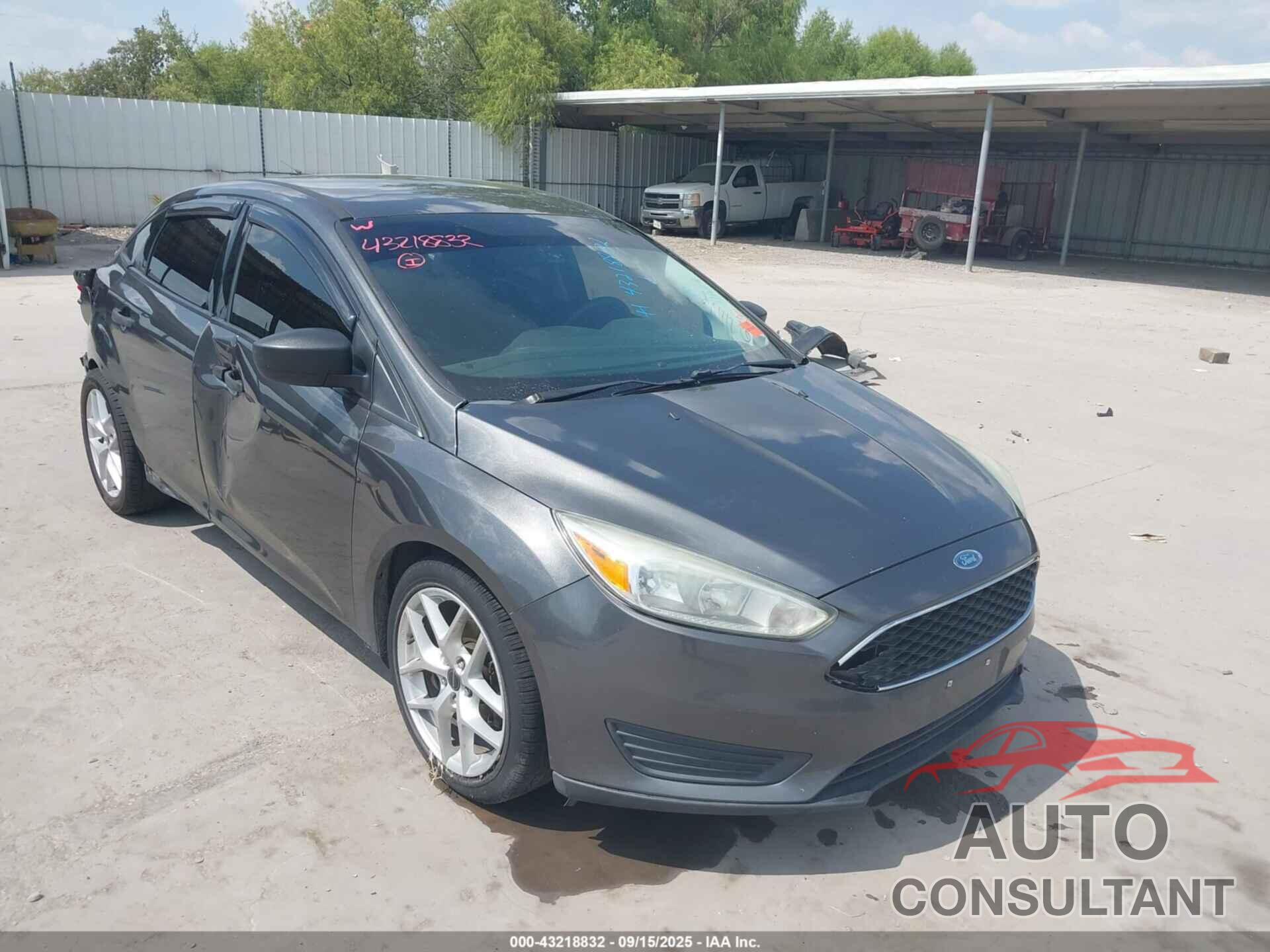 FORD FOCUS 2016 - 1FADP3E21GL288389