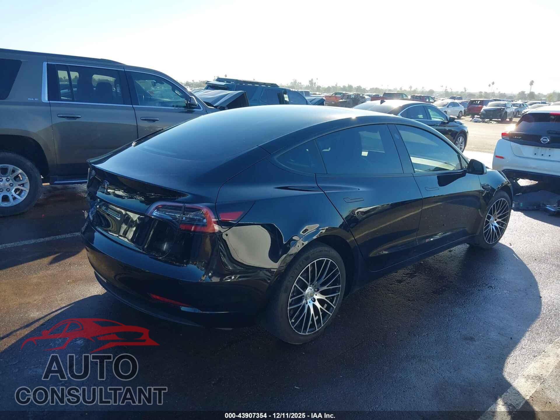 TESLA MODEL 3 2022 - 5YJ3E1EA6NF371663