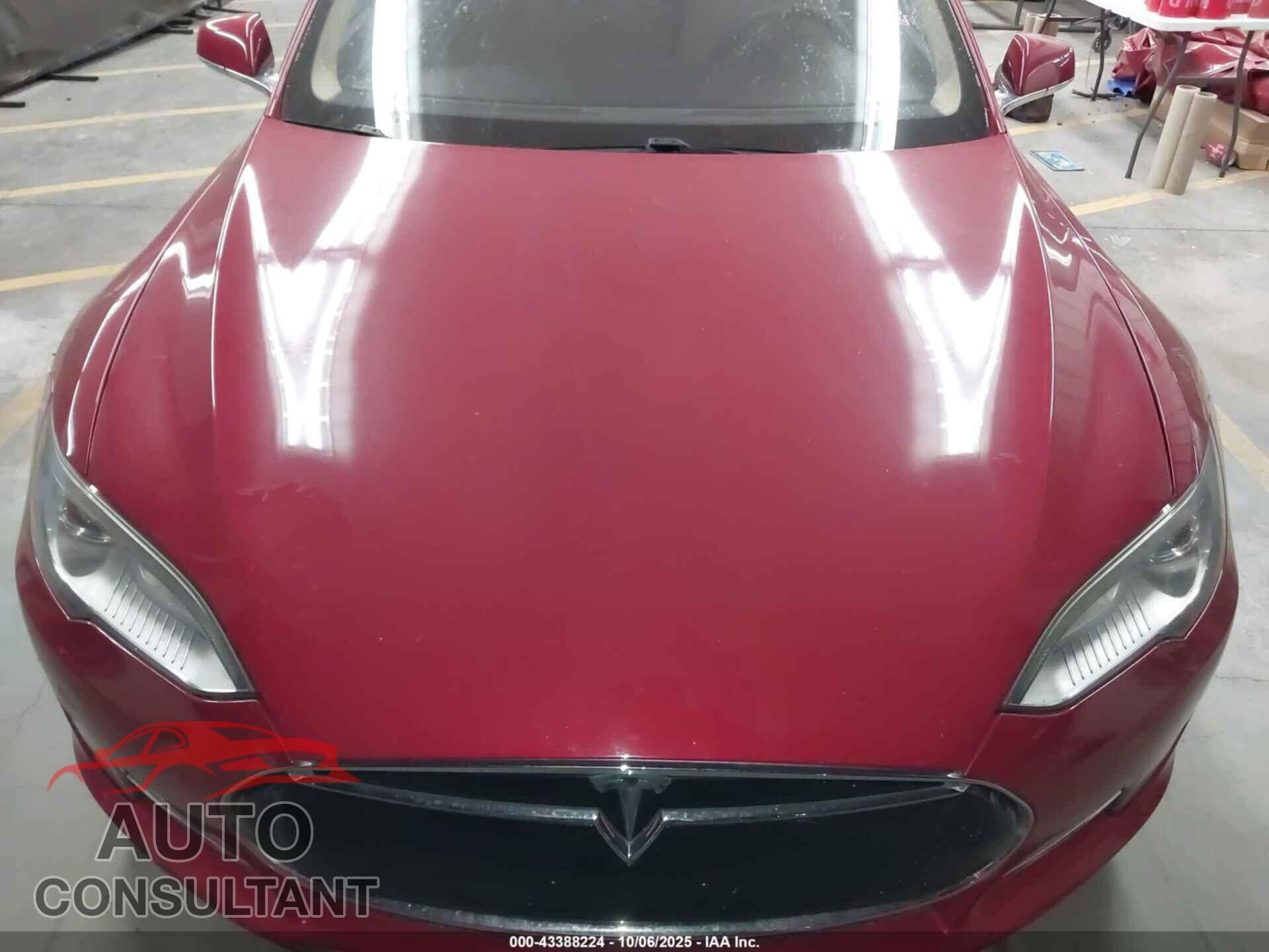 TESLA MODEL S 2013 - 5YJSA1CN2DFP16568