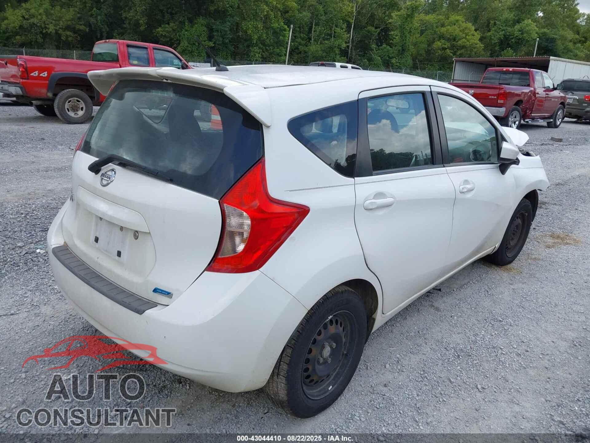 NISSAN VERSA NOTE 2015 - 3N1CE2CP1FL394321