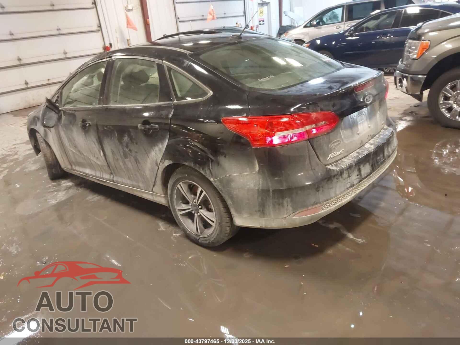 FORD FOCUS 2017 - 1FADP3FE2HL342812