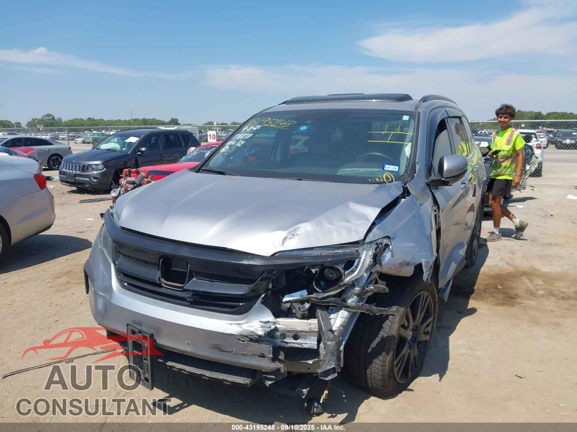 HONDA PILOT 2022 - 5FNYF5H2XNB034783