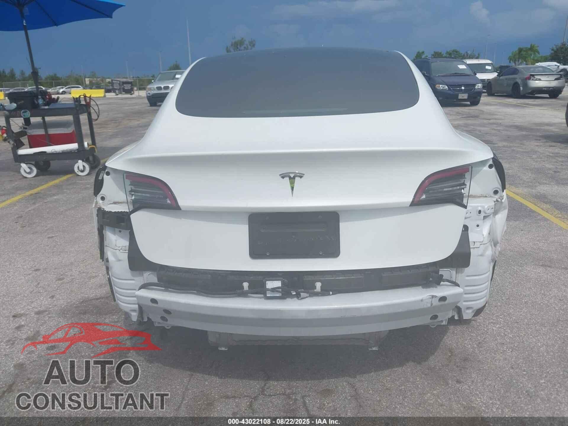 TESLA MODEL 3 2023 - 5YJ3E1EA8PF465577