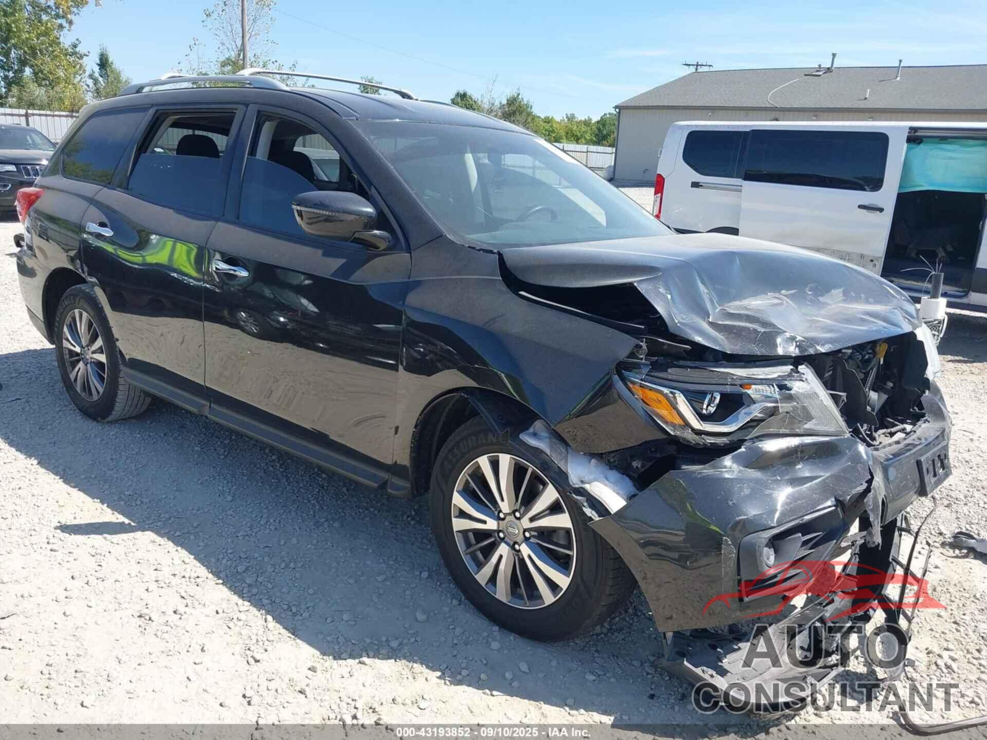 NISSAN PATHFINDER 2019 - 5N1DR2MM8KC650093