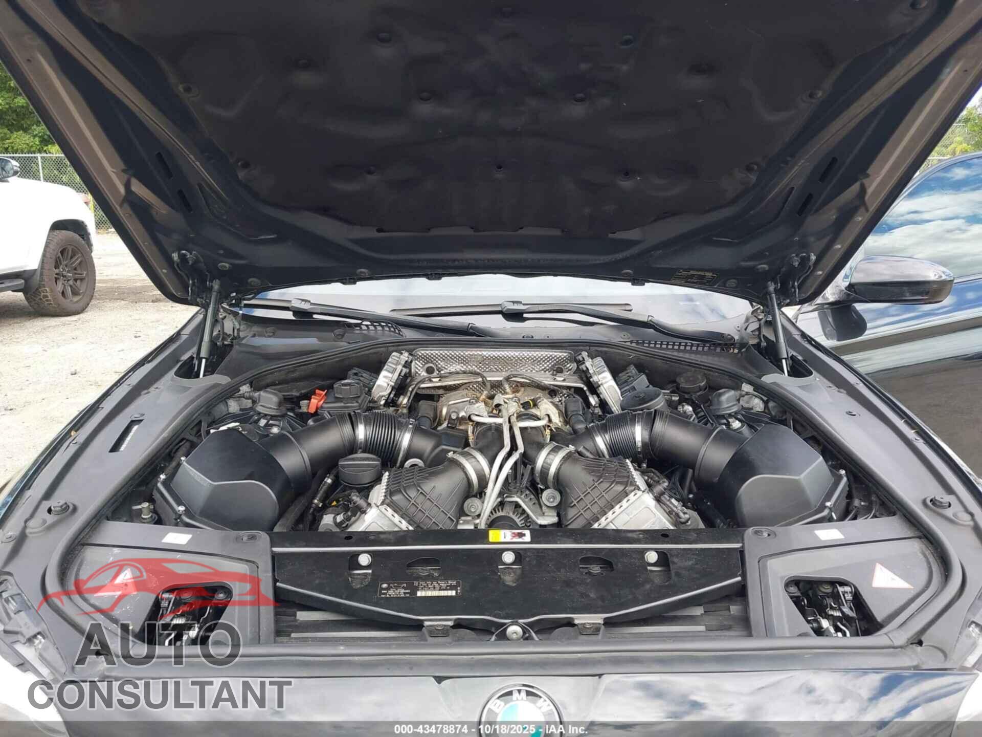 BMW M5 2013 - WBSFV9C51DC773385