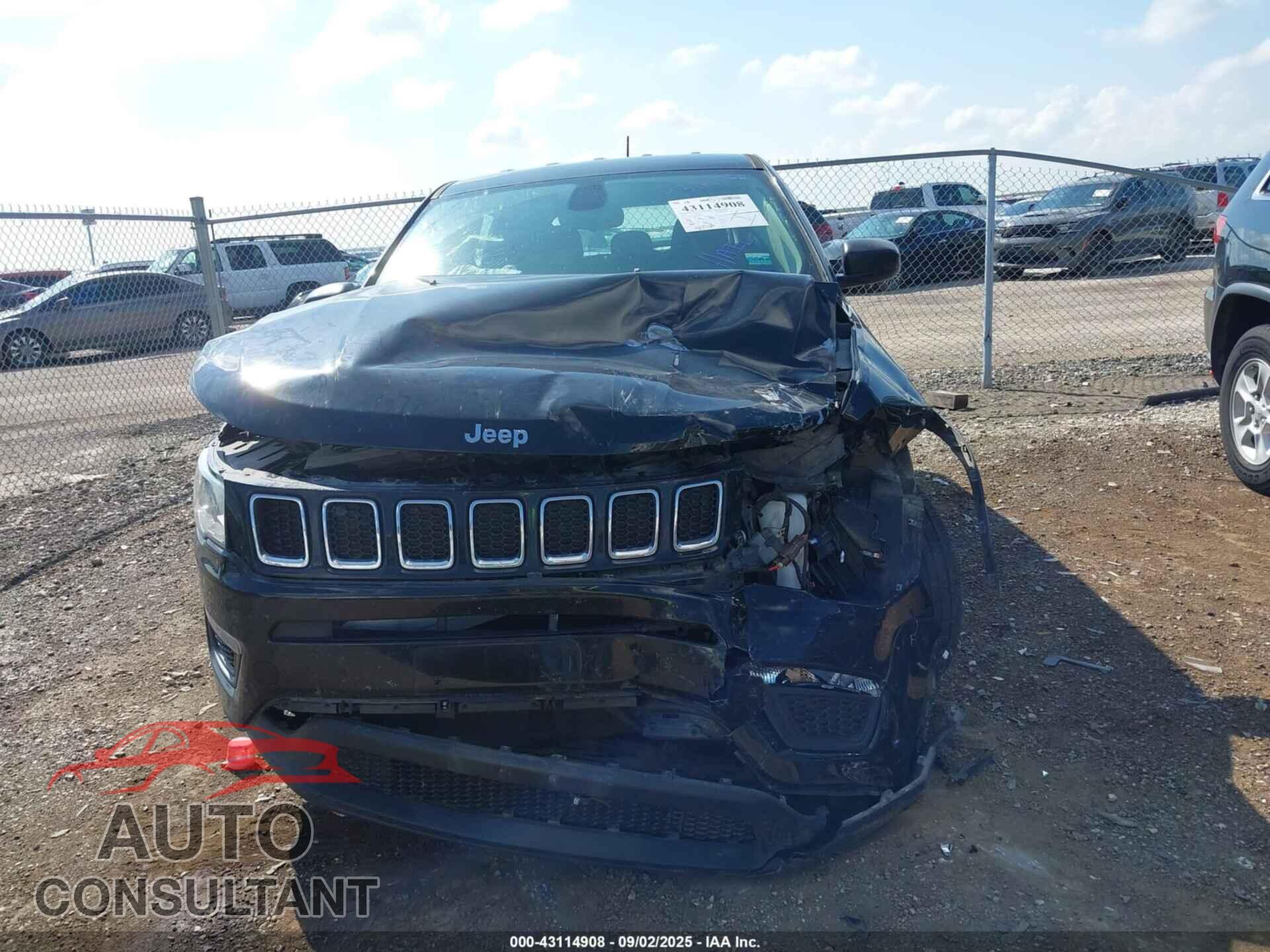 JEEP COMPASS 2018 - 3C4NJCAB2JT106961
