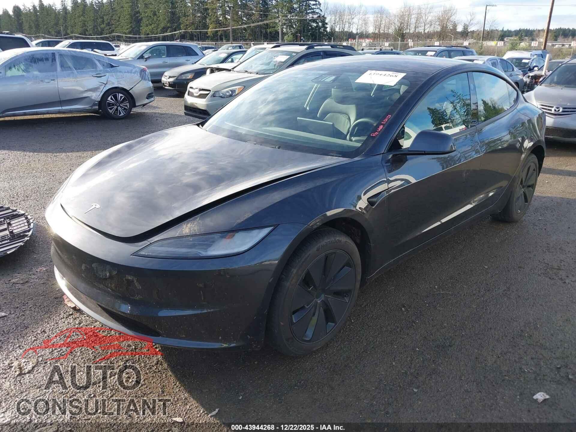 TESLA MODEL 3 2025 - 5YJ3E1EA1SF057849