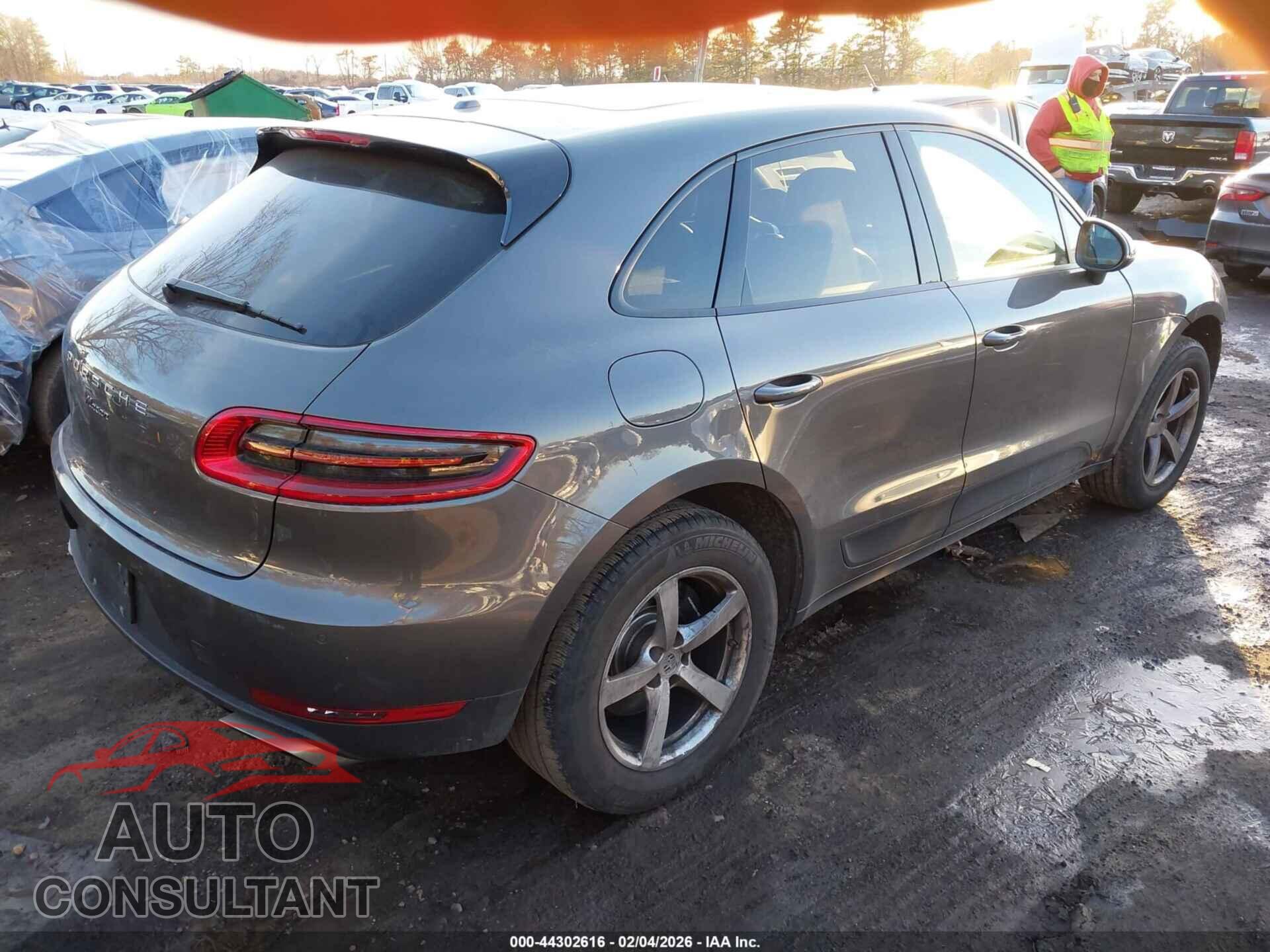 PORSCHE MACAN 2018 - WP1AA2A53JLB07341