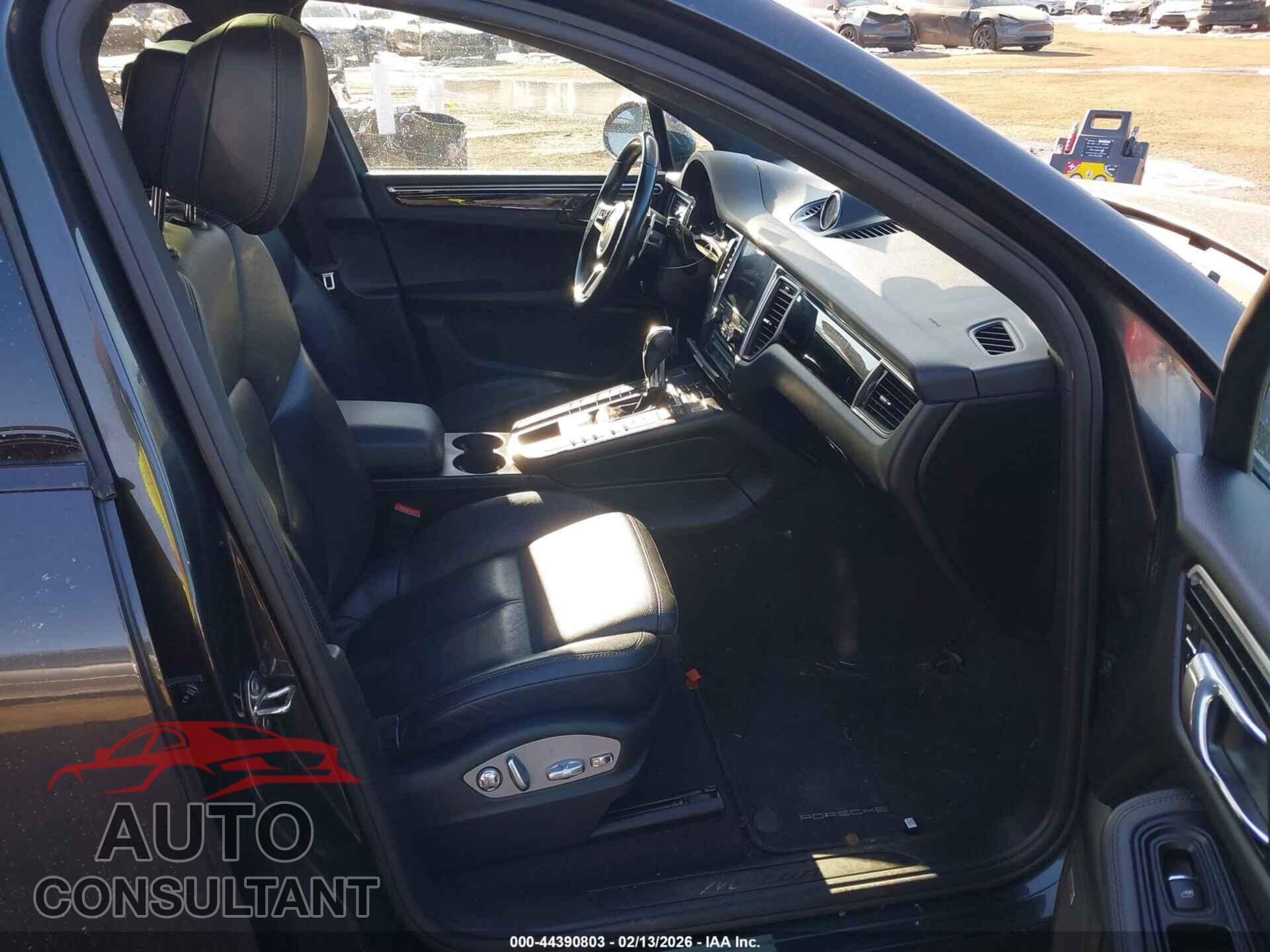 PORSCHE MACAN 2017 - WP1AA2A59HLB03465