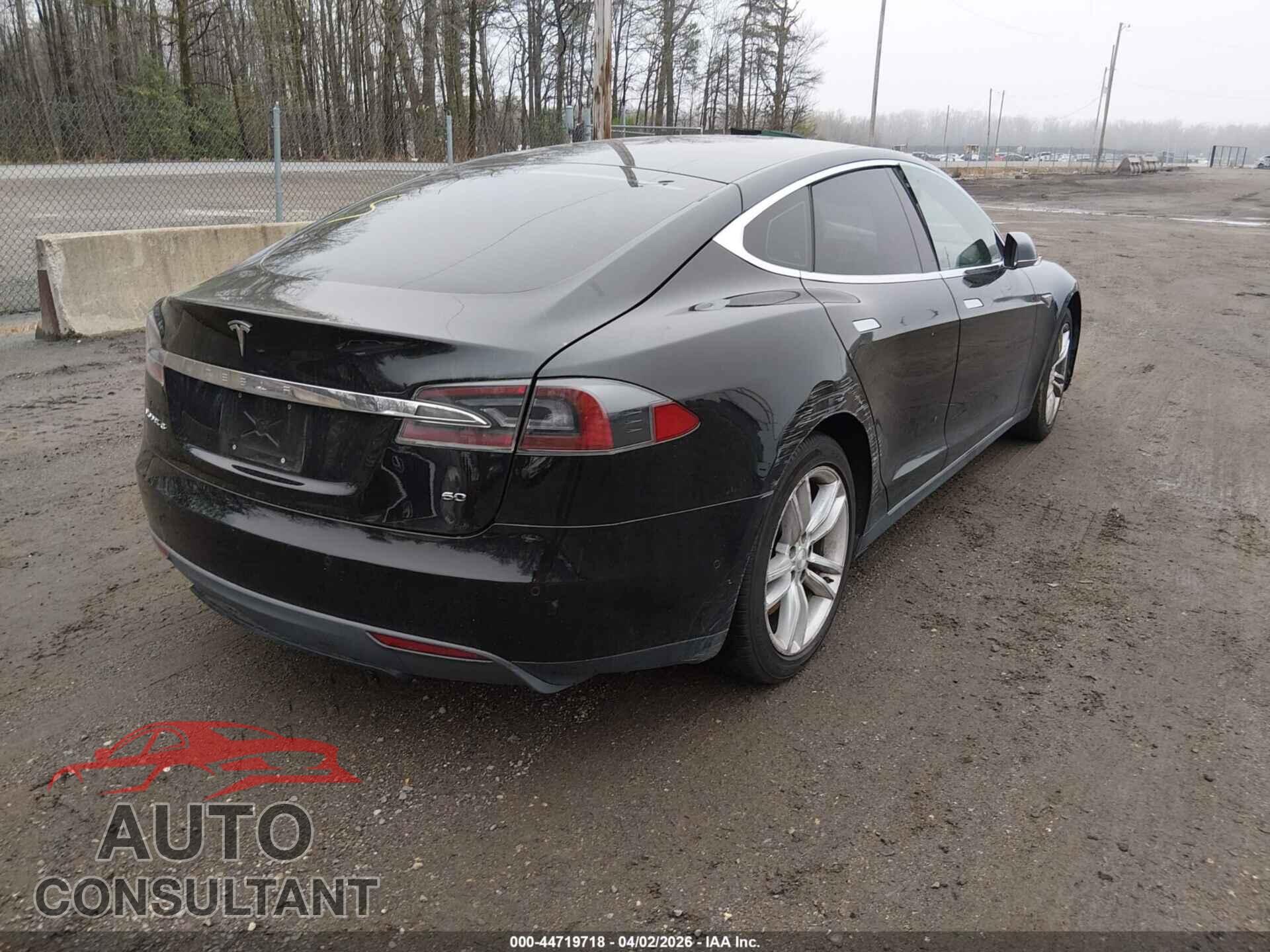 TESLA MODEL S 2014 - 5YJSA1S19EFP52841