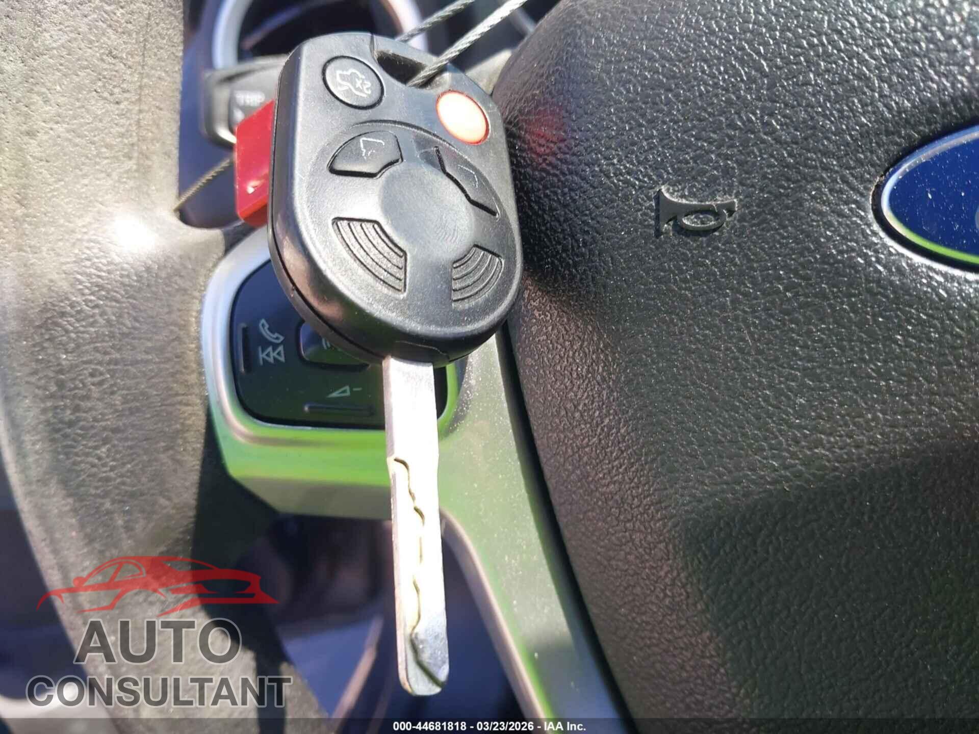 FORD FIESTA 2017 - 3FADP4EJ2HM137624