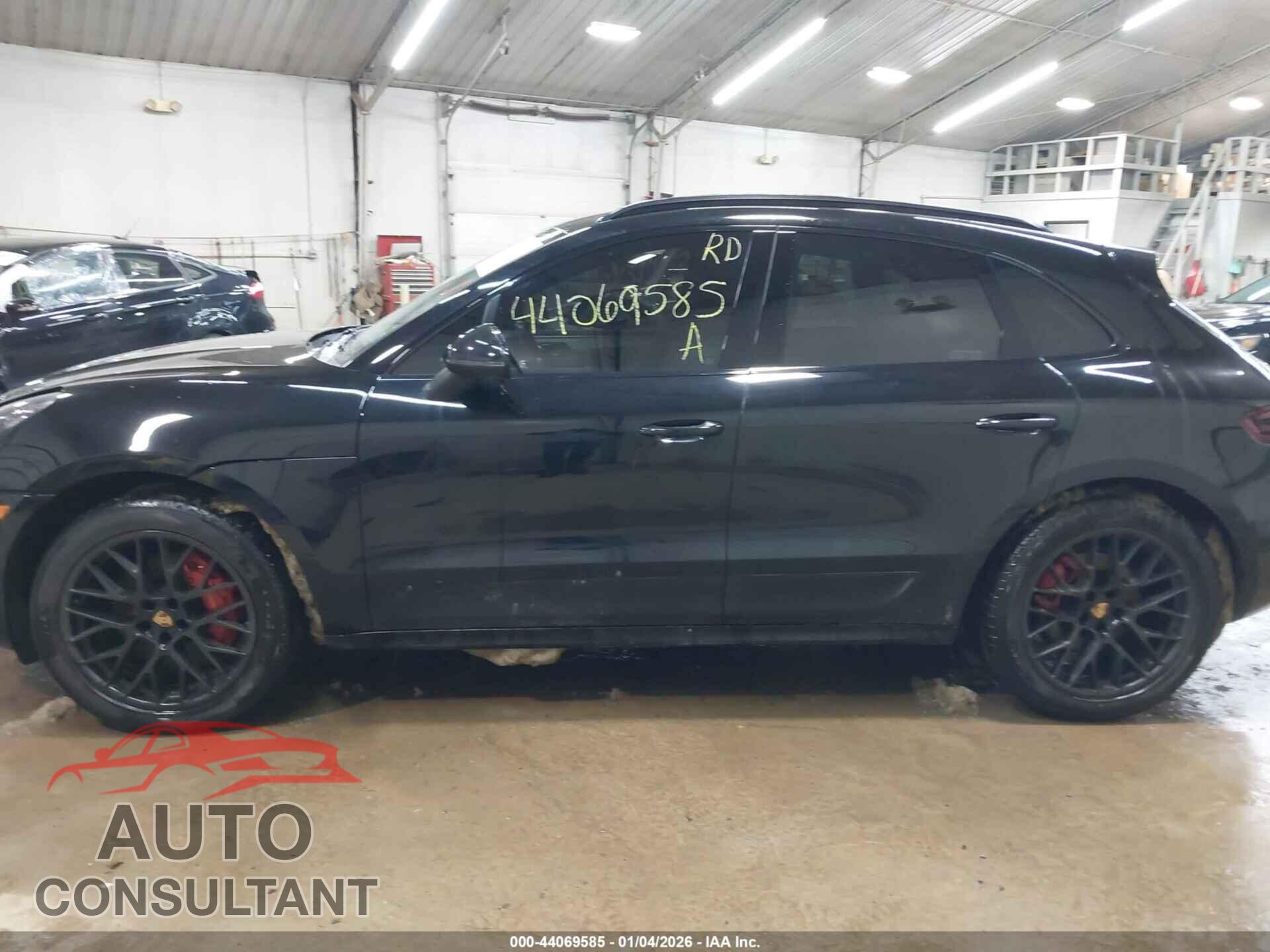 PORSCHE MACAN 2017 - WP1AG2A58HLB52929