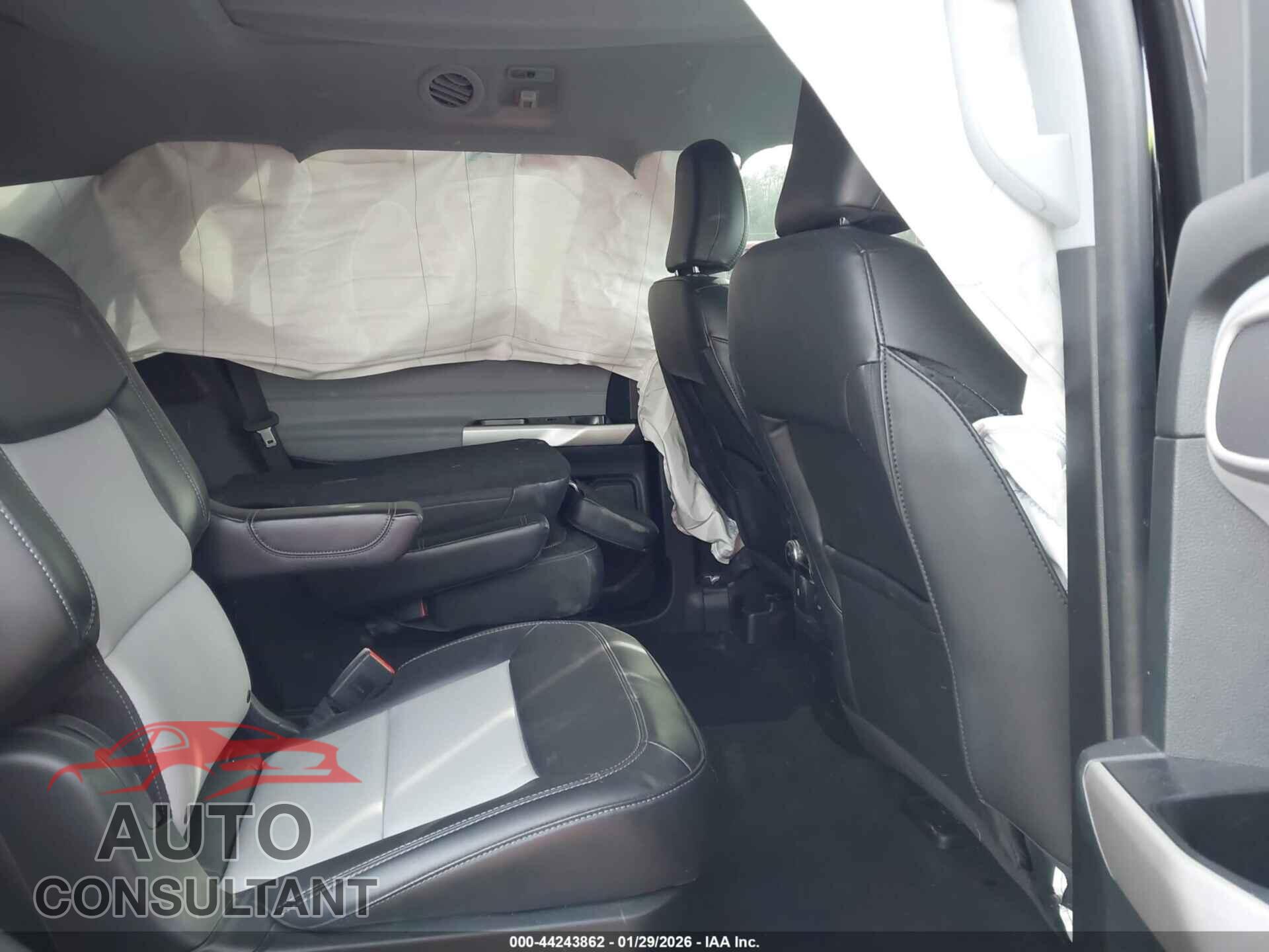 FORD EXPLORER 2022 - 1FMSK8DH1NGC09310