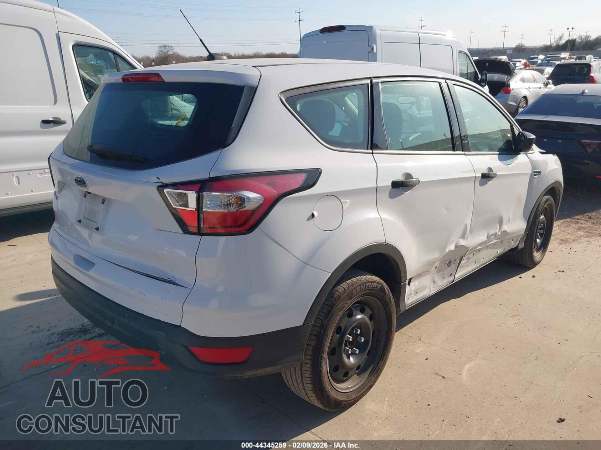 FORD ESCAPE 2017 - 1FMCU0F79HUC87263
