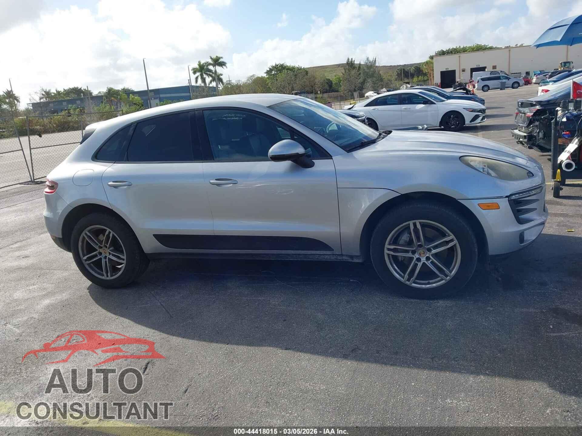 PORSCHE MACAN 2017 - WP1AA2A5XHLB04351
