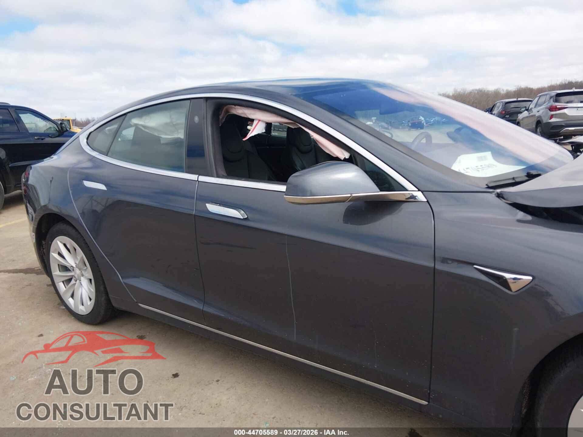 TESLA MODEL S 2018 - 5YJSA1E2XJF252511