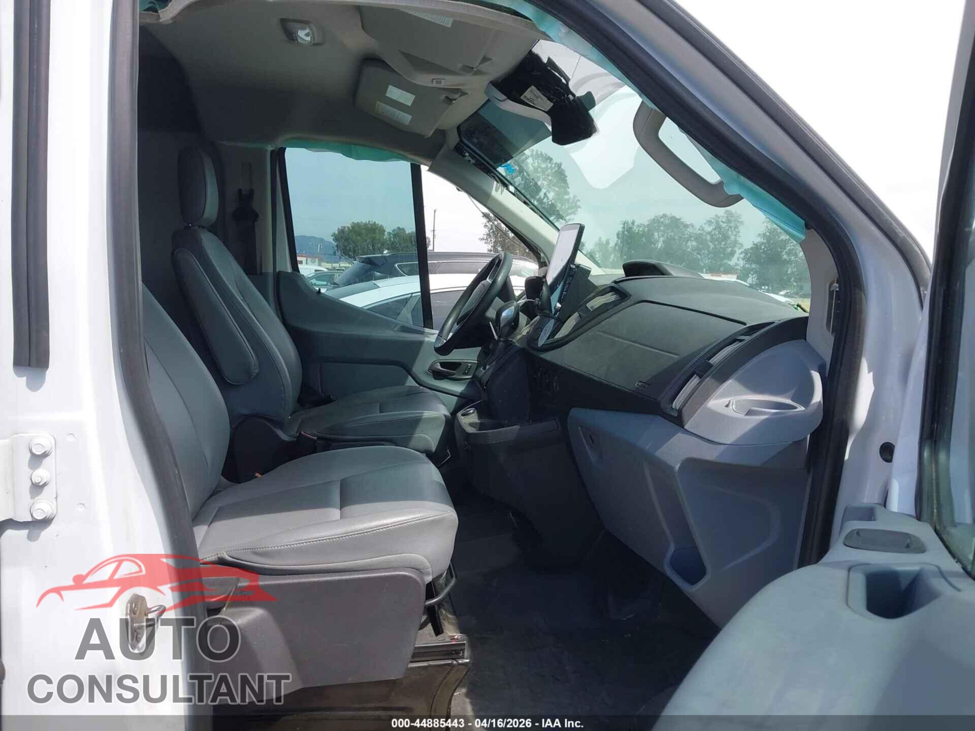 FORD TRANSIT-150 2019 - 1FTYE1ZMXKKA69771