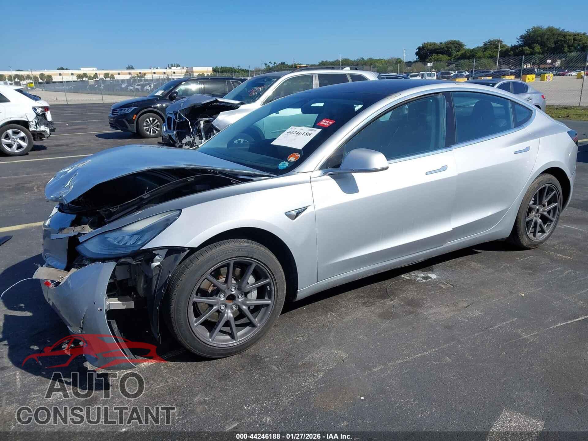 TESLA MODEL 3 2018 - 5YJ3E1EA4JF077382