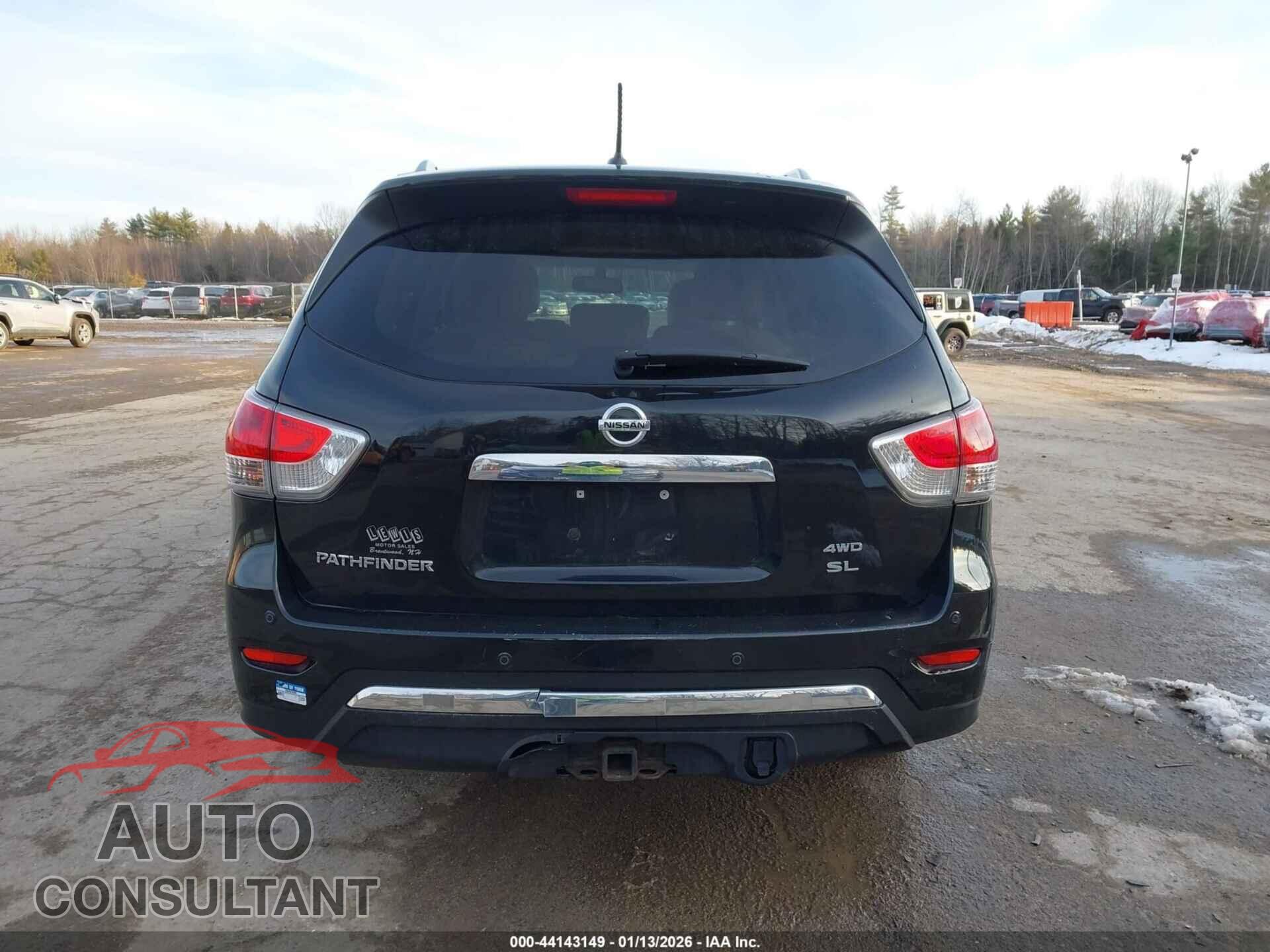 NISSAN PATHFINDER 2015 - 5N1AR2MM4FC632599