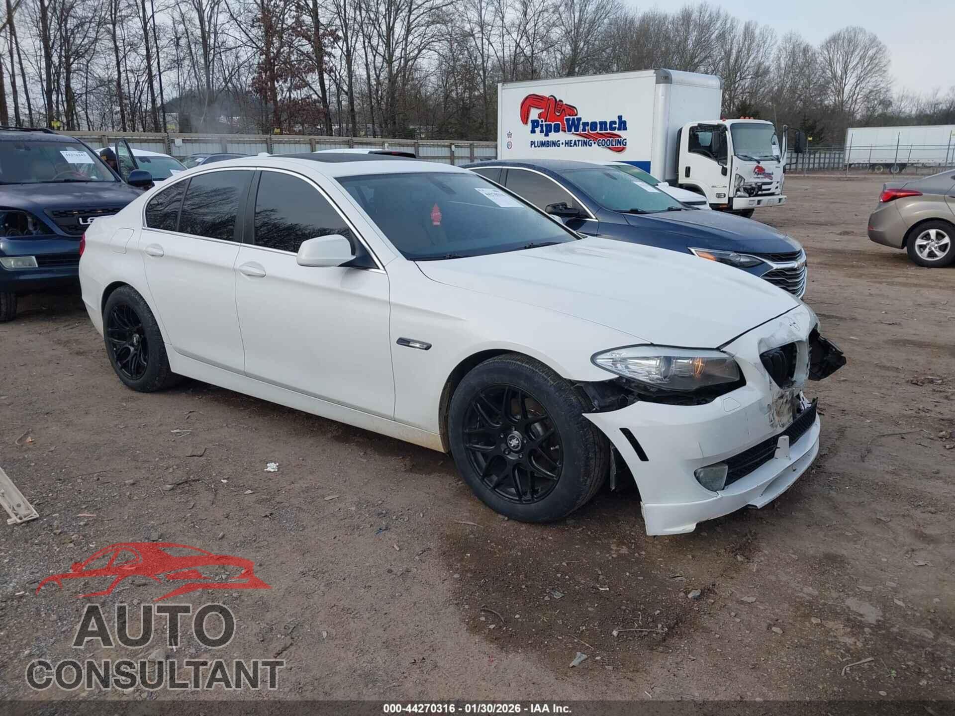 BMW 528I 2011 - WBAFR1C50BC673043