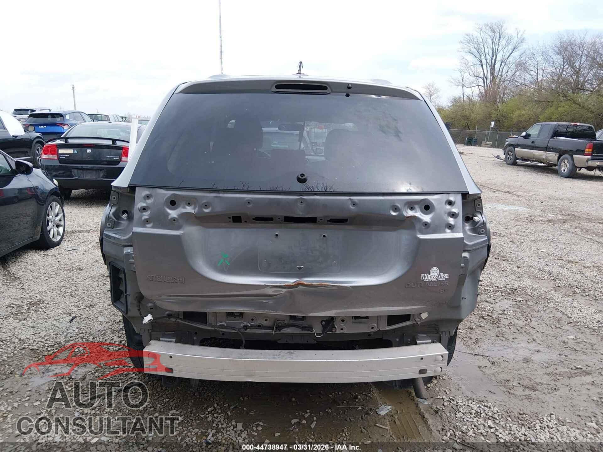 MITSUBISHI OUTLANDER 2019 - JA4AD3A32KZ034002
