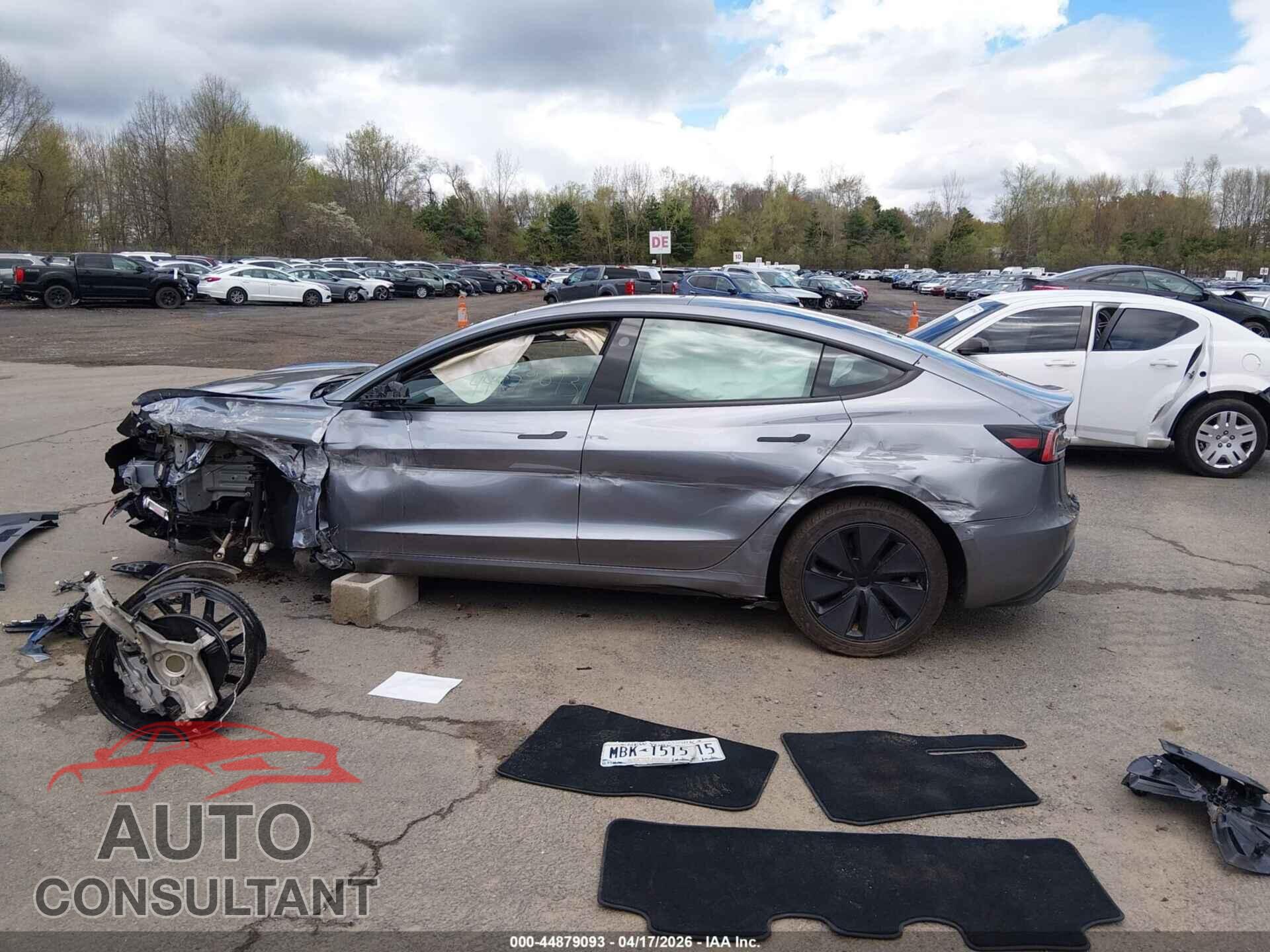 TESLA MODEL 3 2026 - 5YJ3E1EA1TF140800