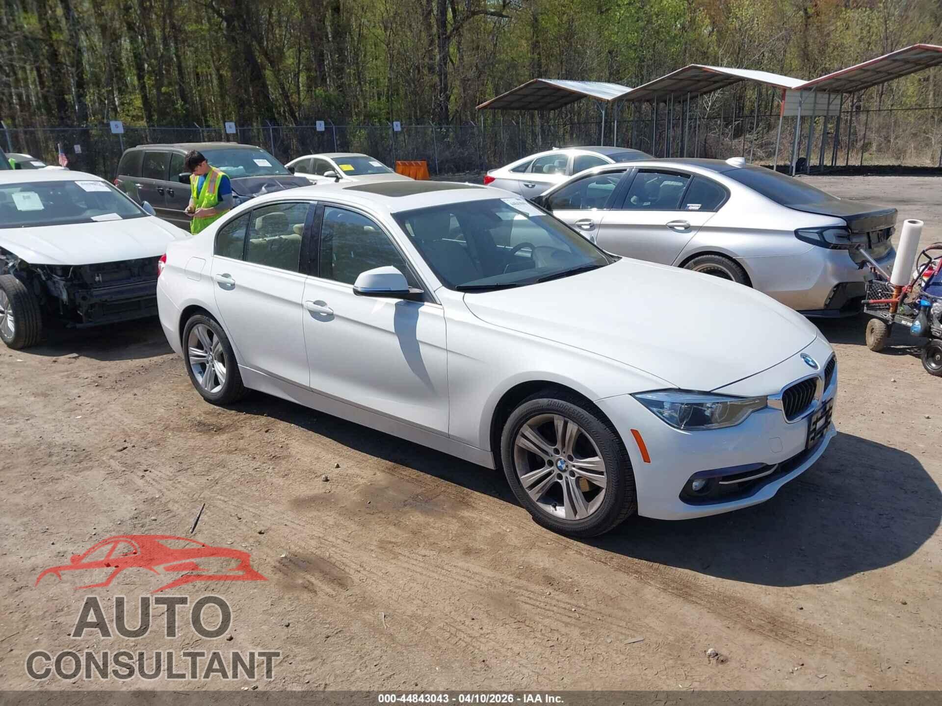 BMW 330I 2018 - WBA8D9C58JEM32131