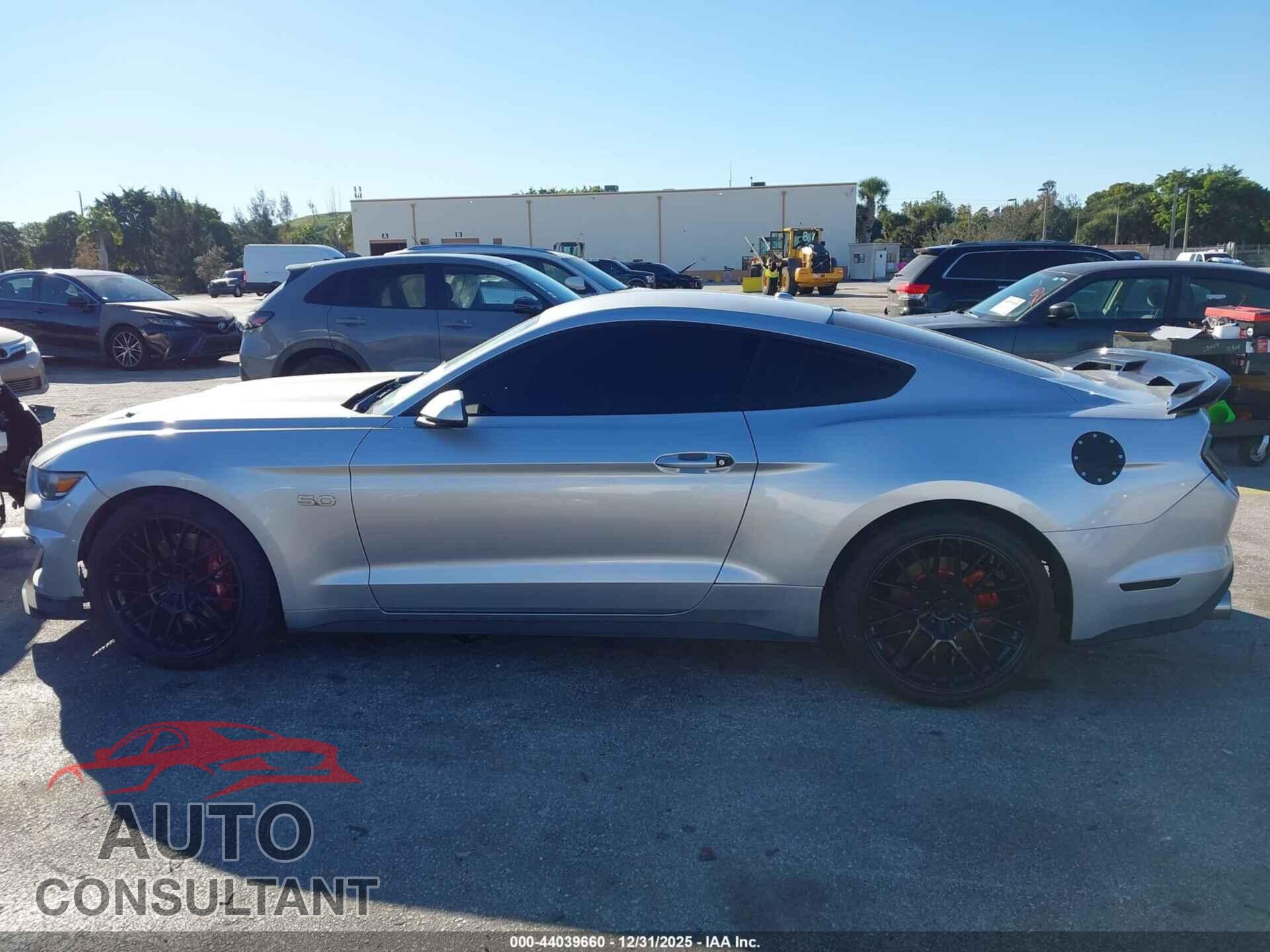 FORD MUSTANG 2017 - 1FA6P8CF9H5323973