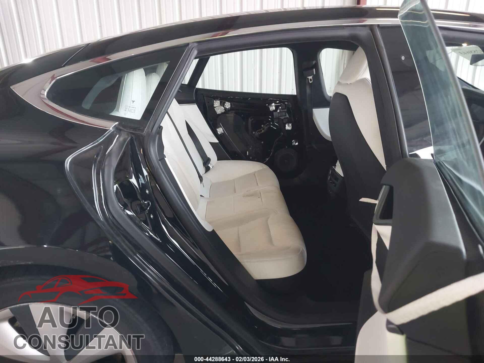 TESLA MODEL S 2020 - 5YJSA1E21LF415291