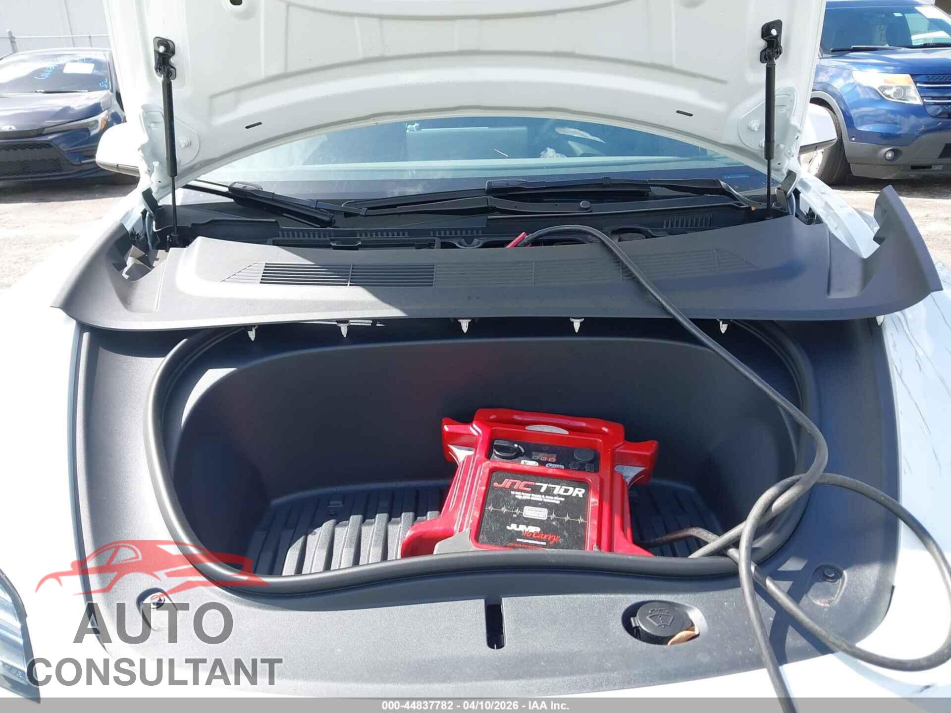 TESLA MODEL 3 2025 - 5YJ3E1EA2SF019417