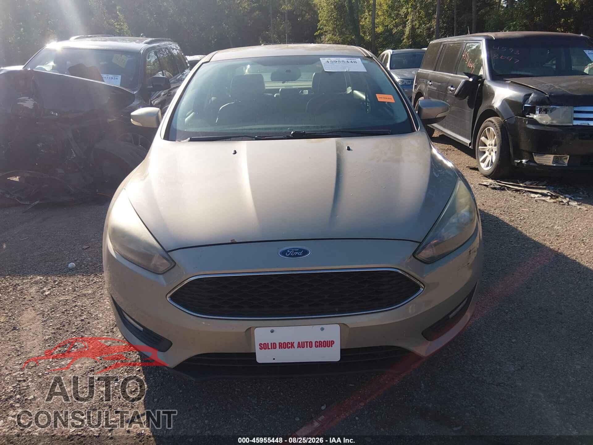 FORD FOCUS 2015 - 1FADP3F26FL286750