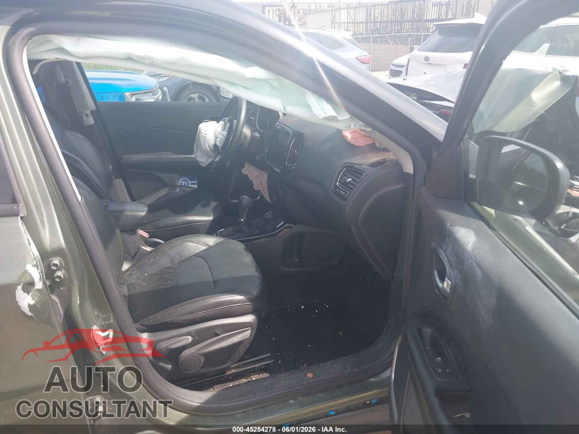 JEEP COMPASS 2019 - 3C4NJDCB4KT761448