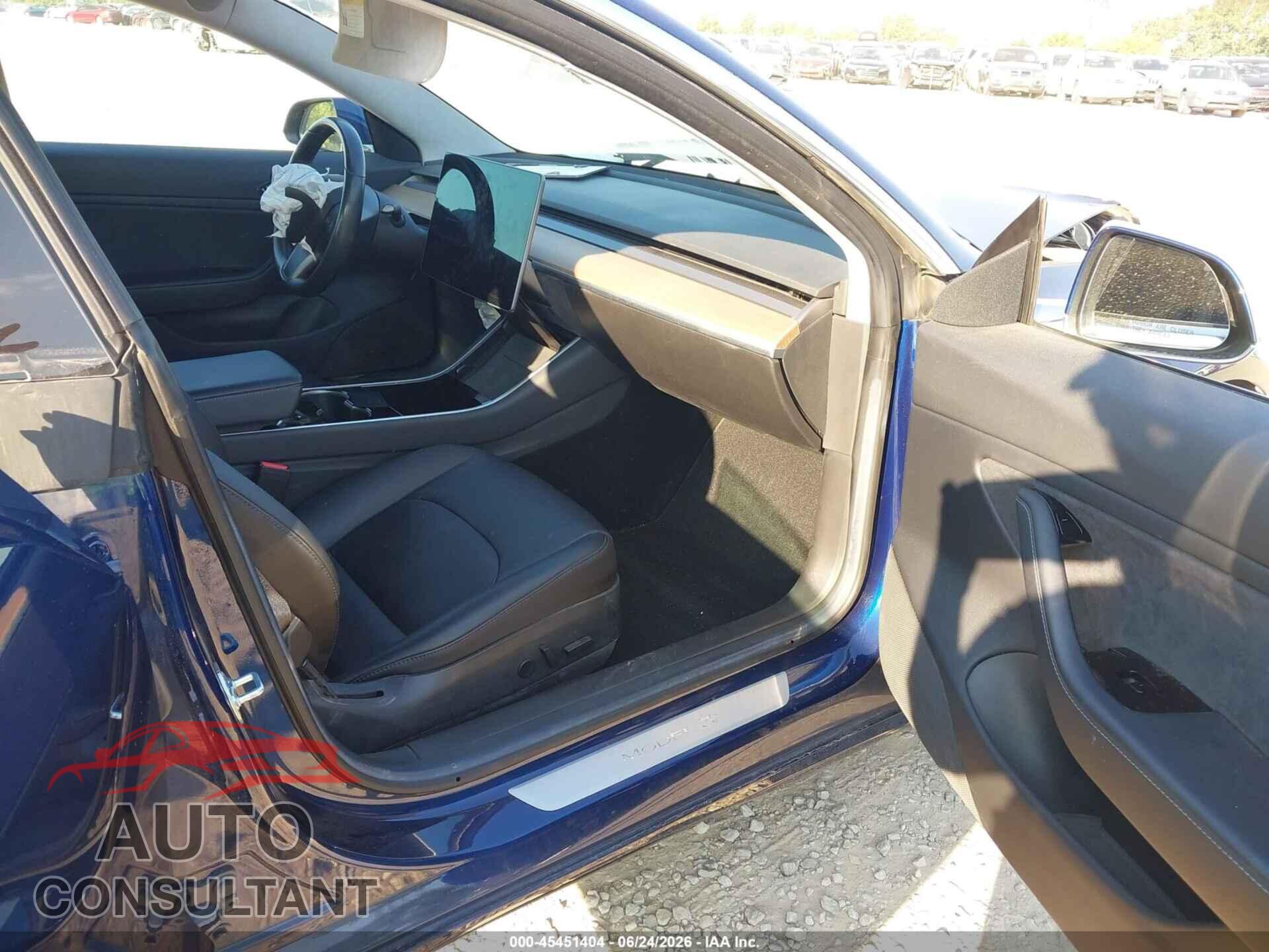 TESLA MODEL 3 2017 - 5YJ3E1EA1HF001029