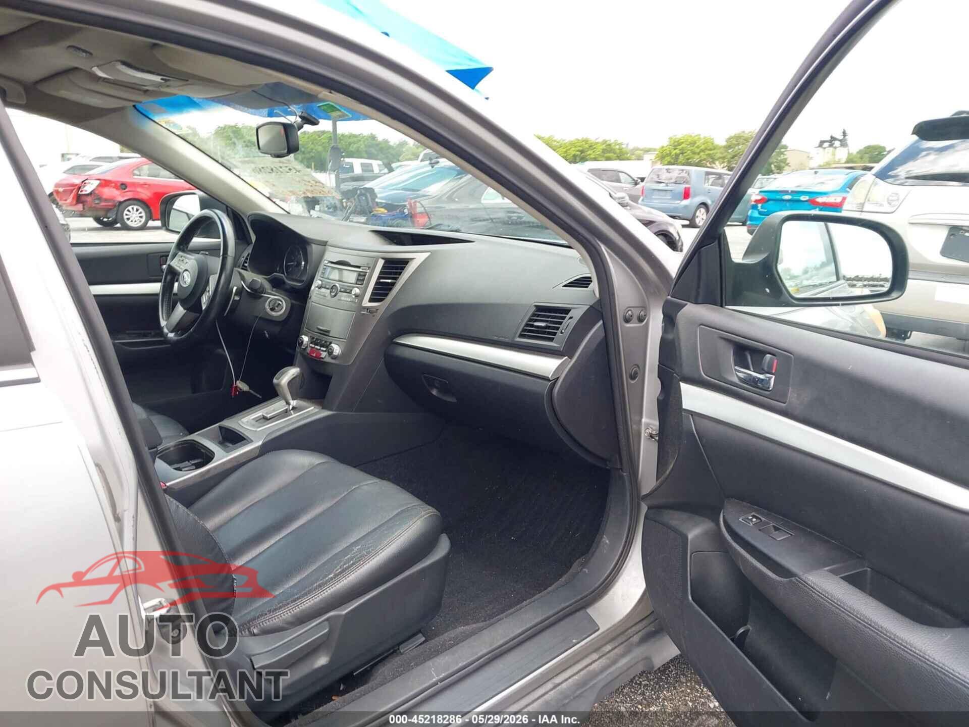 SUBARU OUTBACK 2010 - 4S4BRBBC7A3383741