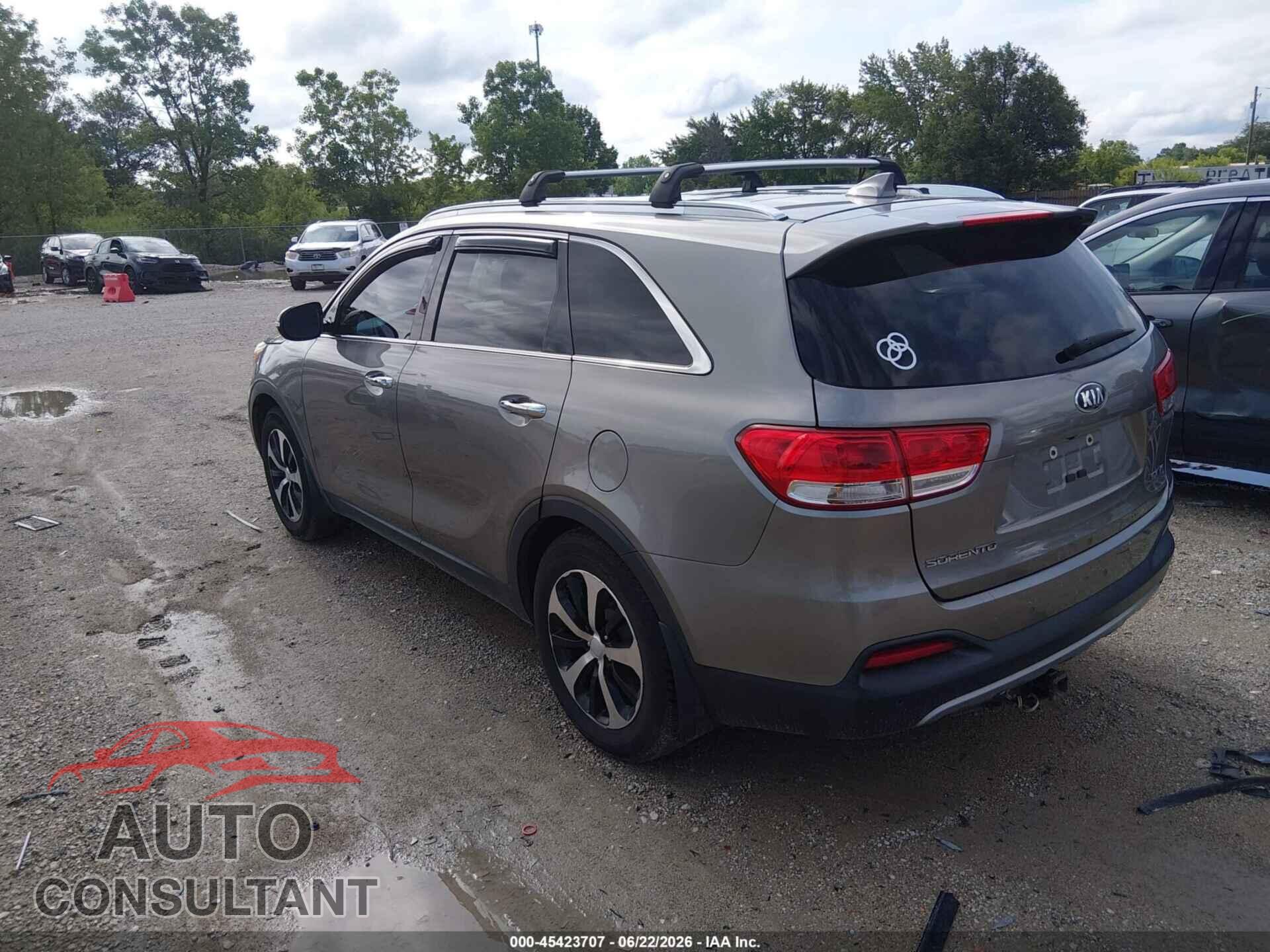 KIA SORENTO 2017 - 5XYPH4A59HG318150