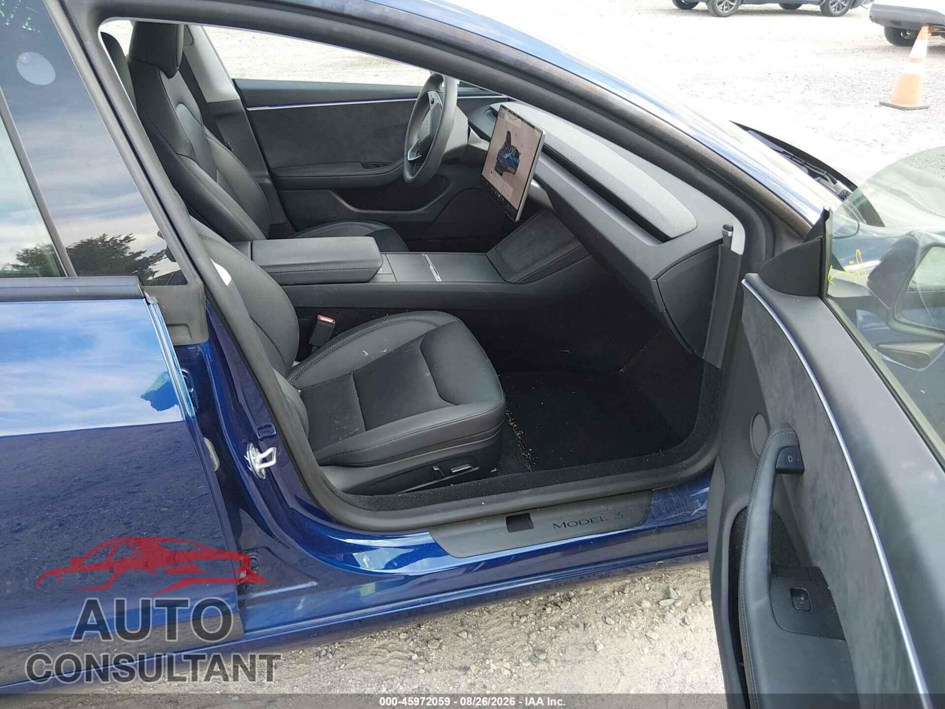 TESLA MODEL 3 2025 - 5YJ3E1EB0SF904210