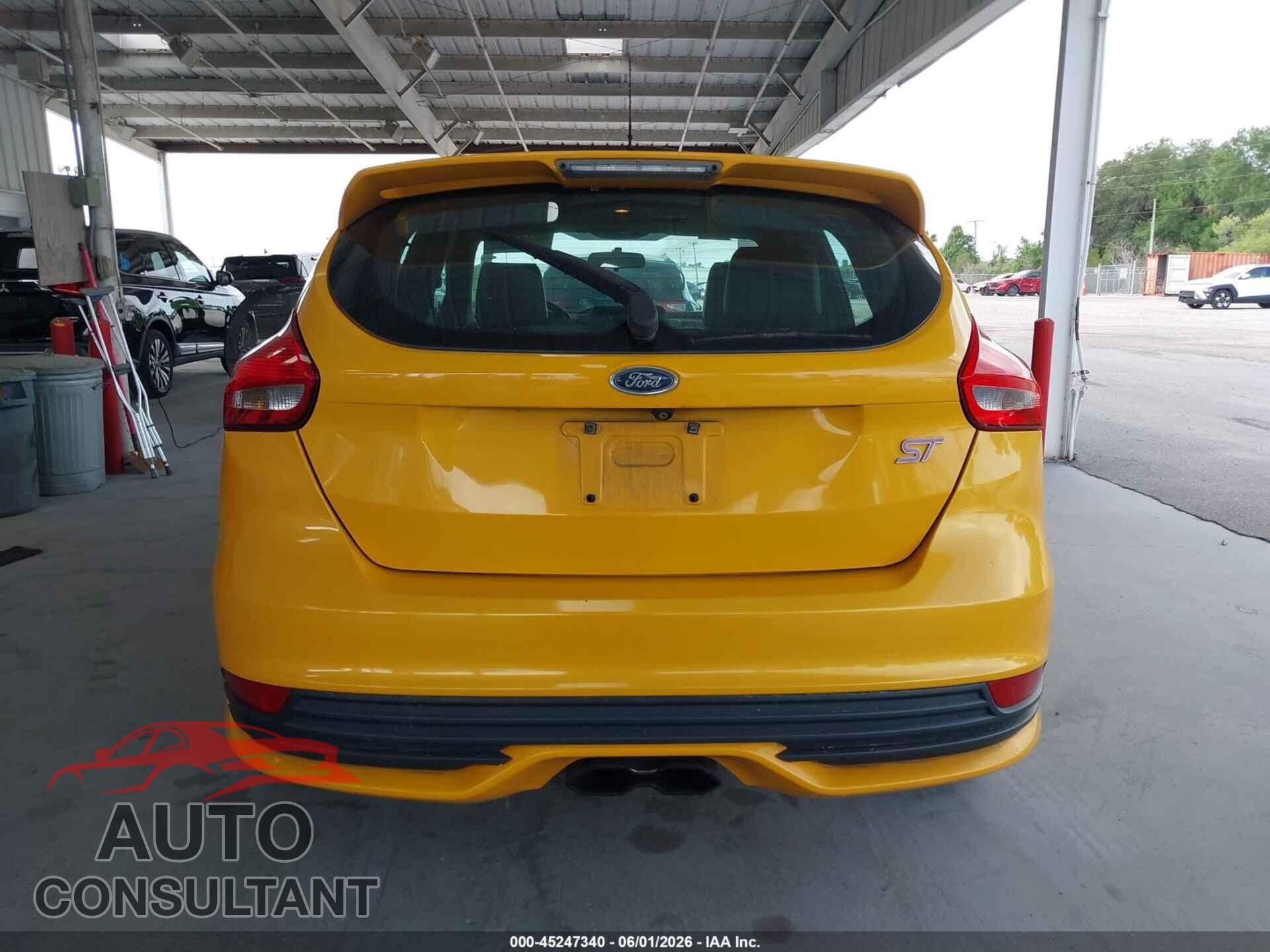 FORD FOCUS ST 2015 - 1FADP3L92FL287220