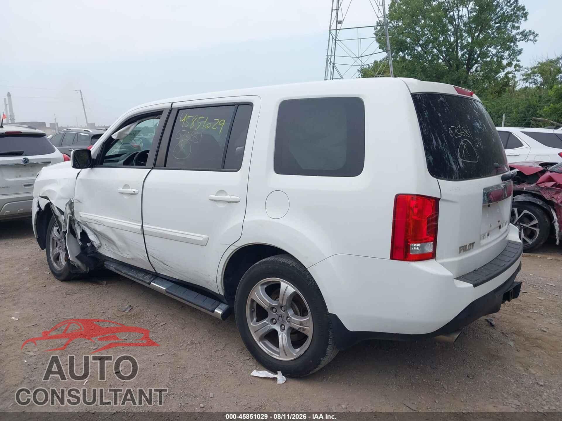 HONDA PILOT 2015 - 5FNYF3H7XFB025681