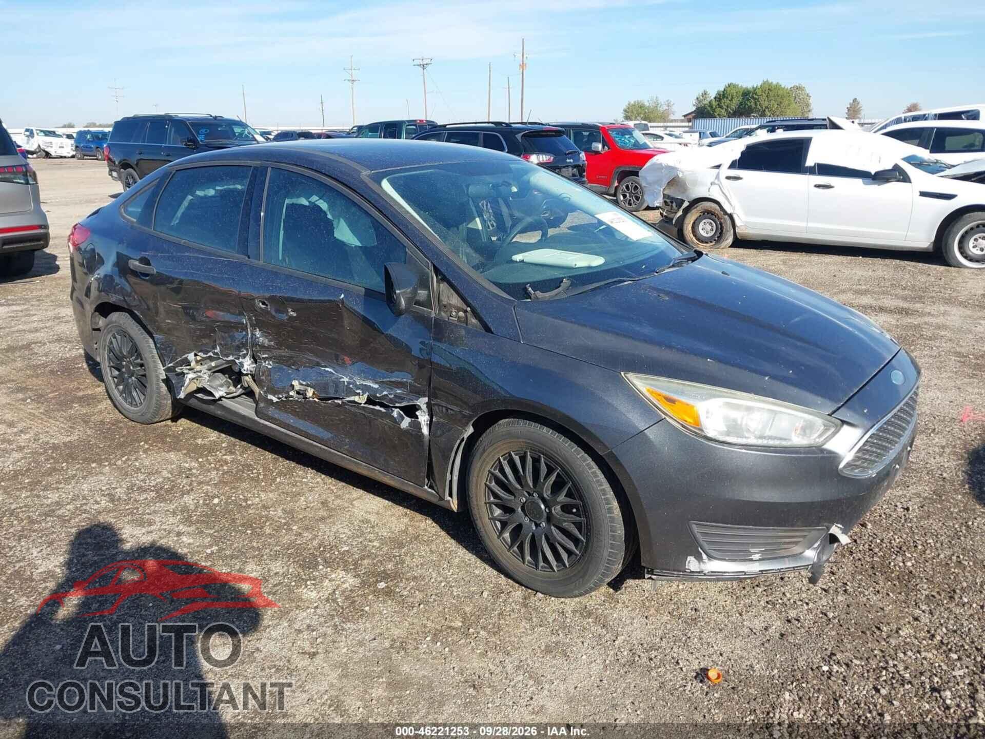 FORD FOCUS 2017 - 1FADP3E22HL295384