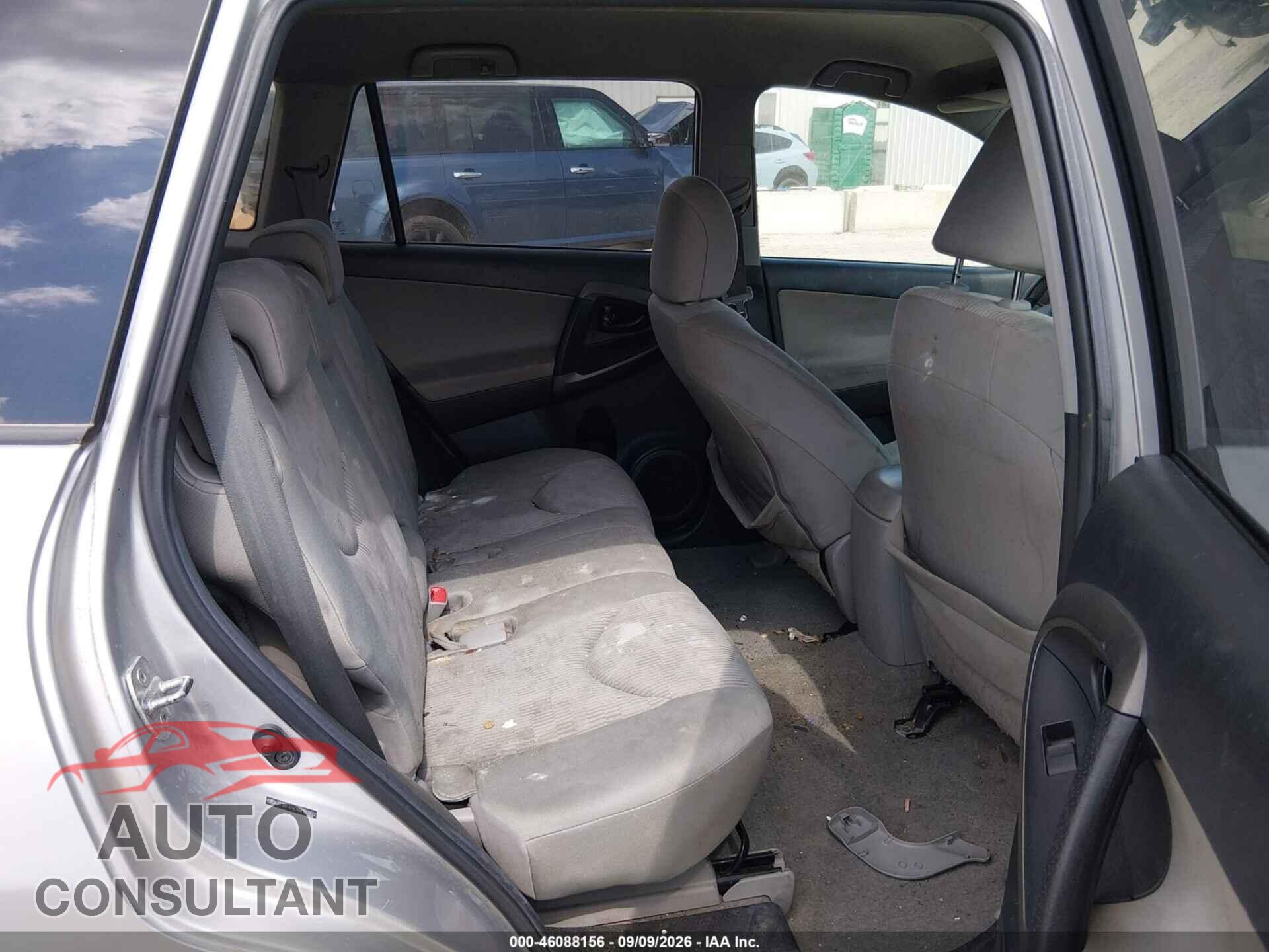 TOYOTA RAV4 2011 - 2T3BF4DV3BW101892
