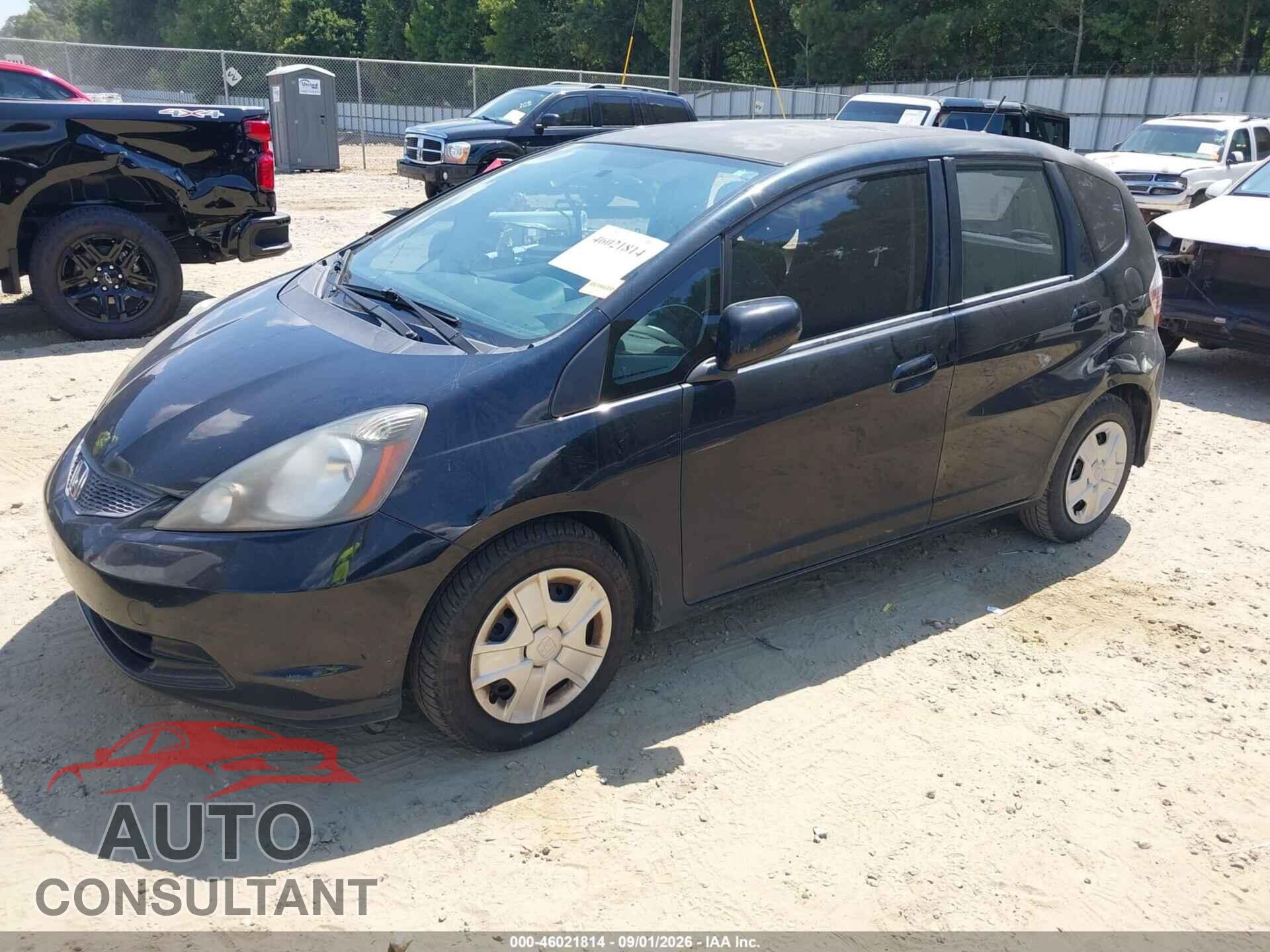 HONDA FIT 2013 - JHMGE8H38DC005267
