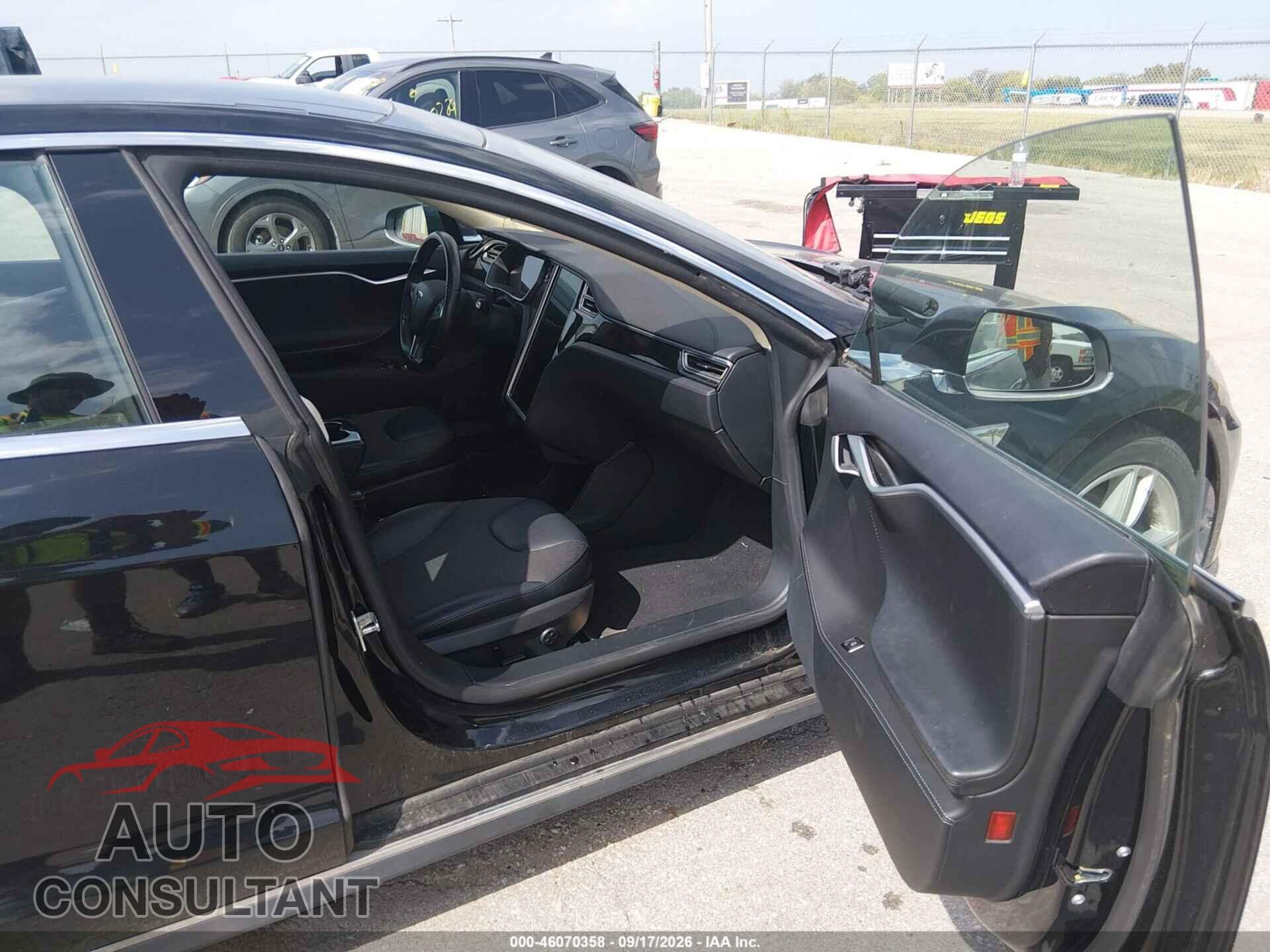 TESLA MODEL S 2014 - 5YJSA1H16EFP51458
