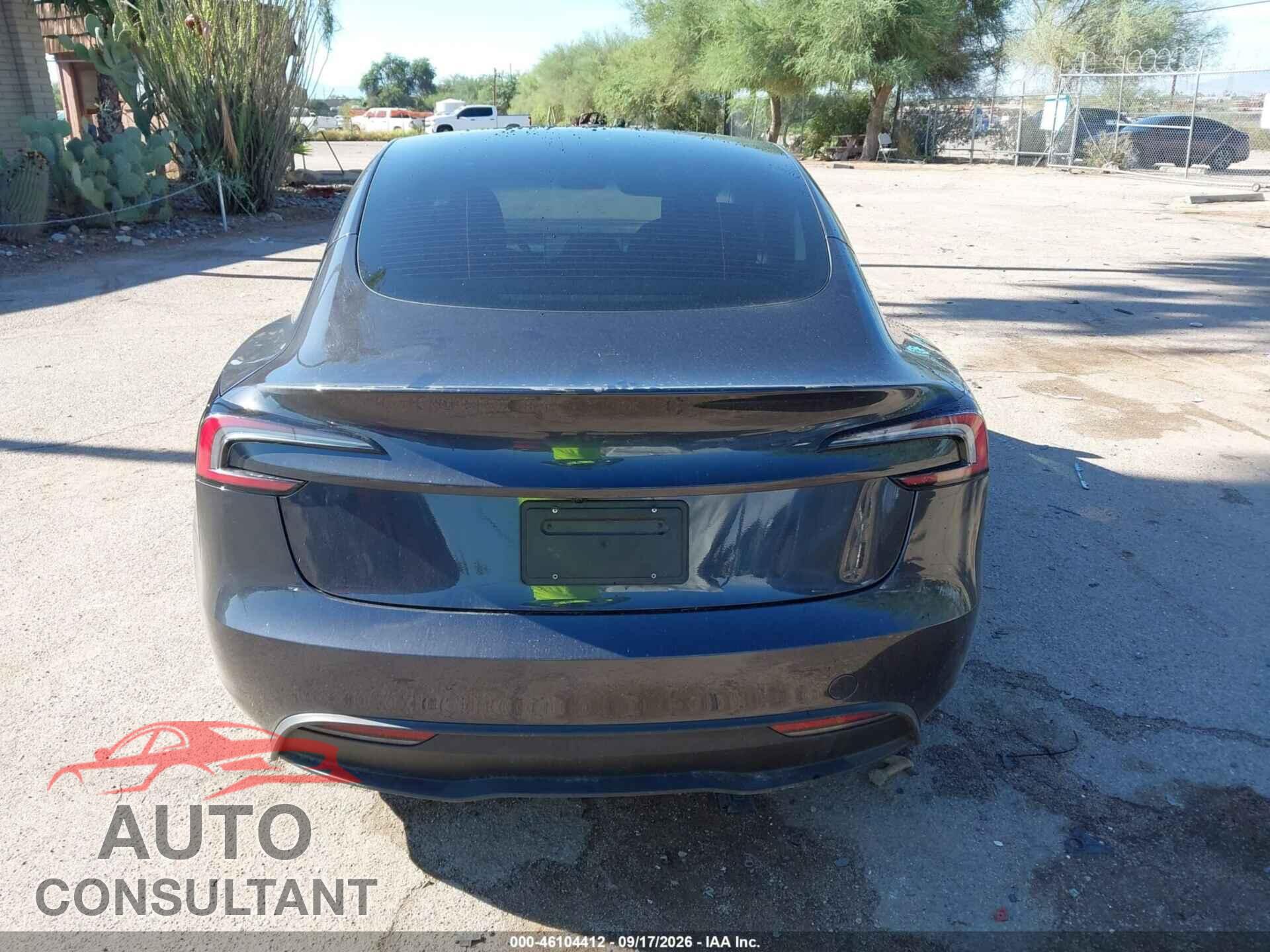 TESLA MODEL 3 2024 - 5YJ3E1EB7RF724877